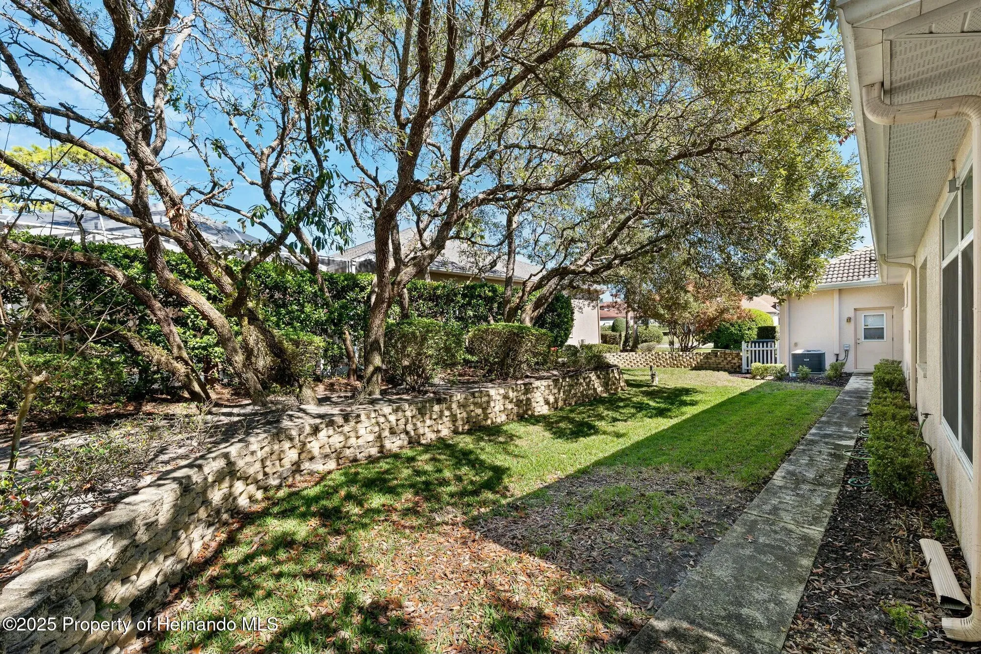 Property Slideshow image 66 of 121 | 5383 firethorn pt, Spring Hill, FL, 34609