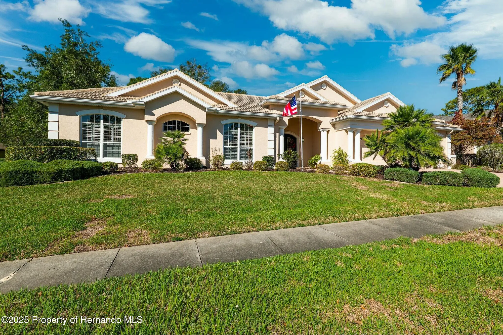 Property Slideshow image 4 of 121 | 5383 firethorn pt, Spring Hill, FL, 34609