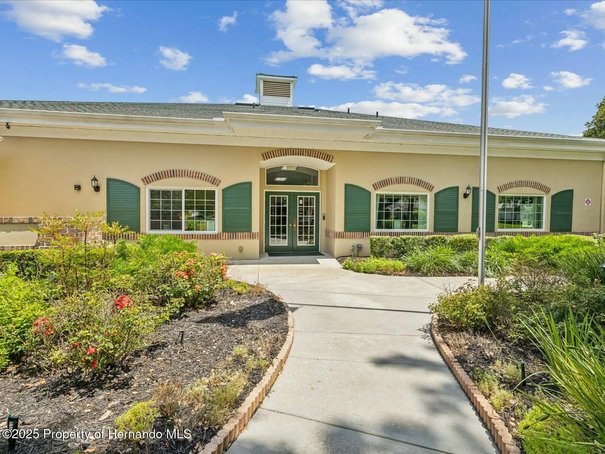Property Slideshow image 80 of 121 | 5383 firethorn pt, Spring Hill, FL, 34609