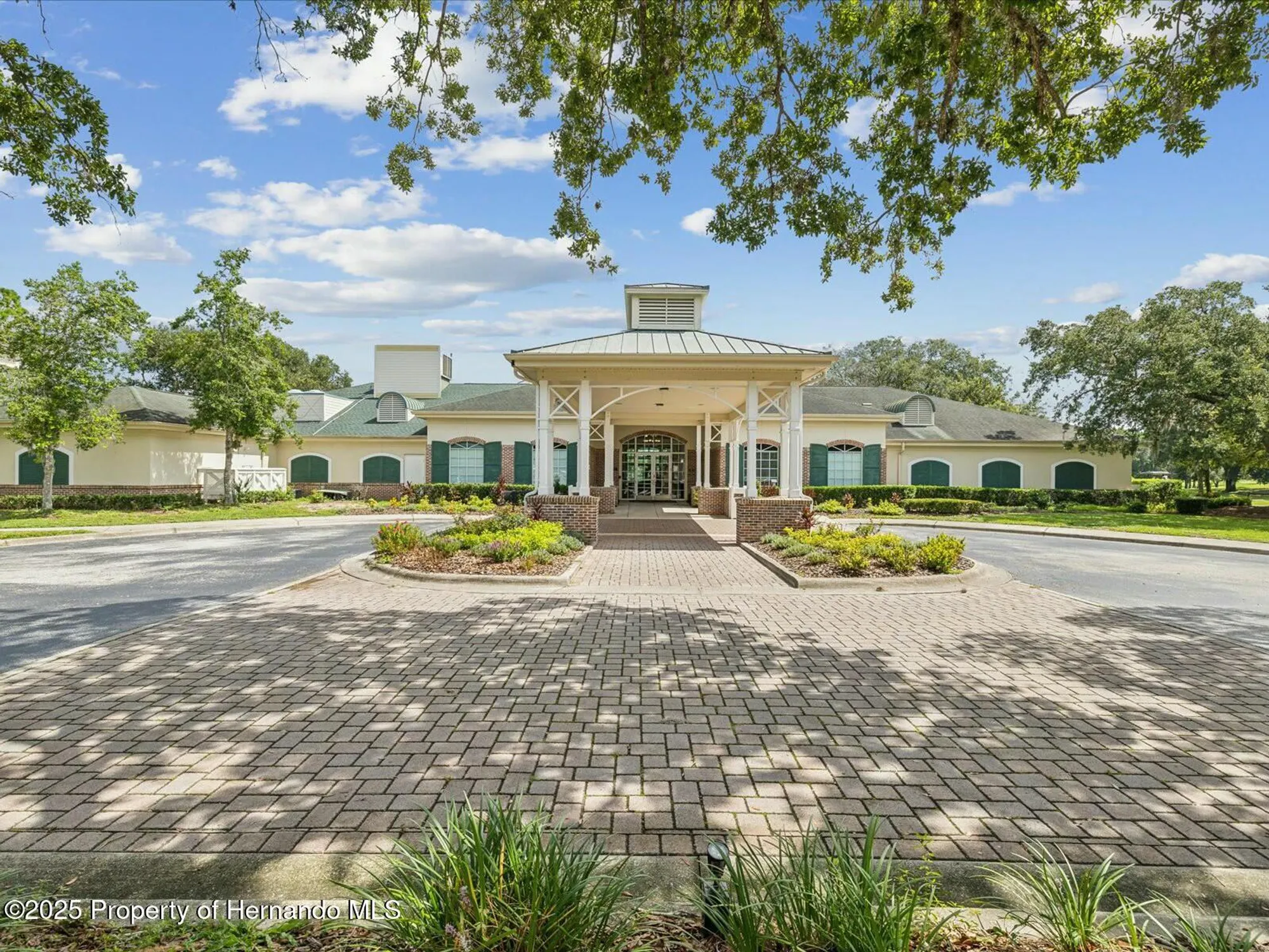 Property Slideshow image 87 of 121 | 5383 firethorn pt, Spring Hill, FL, 34609