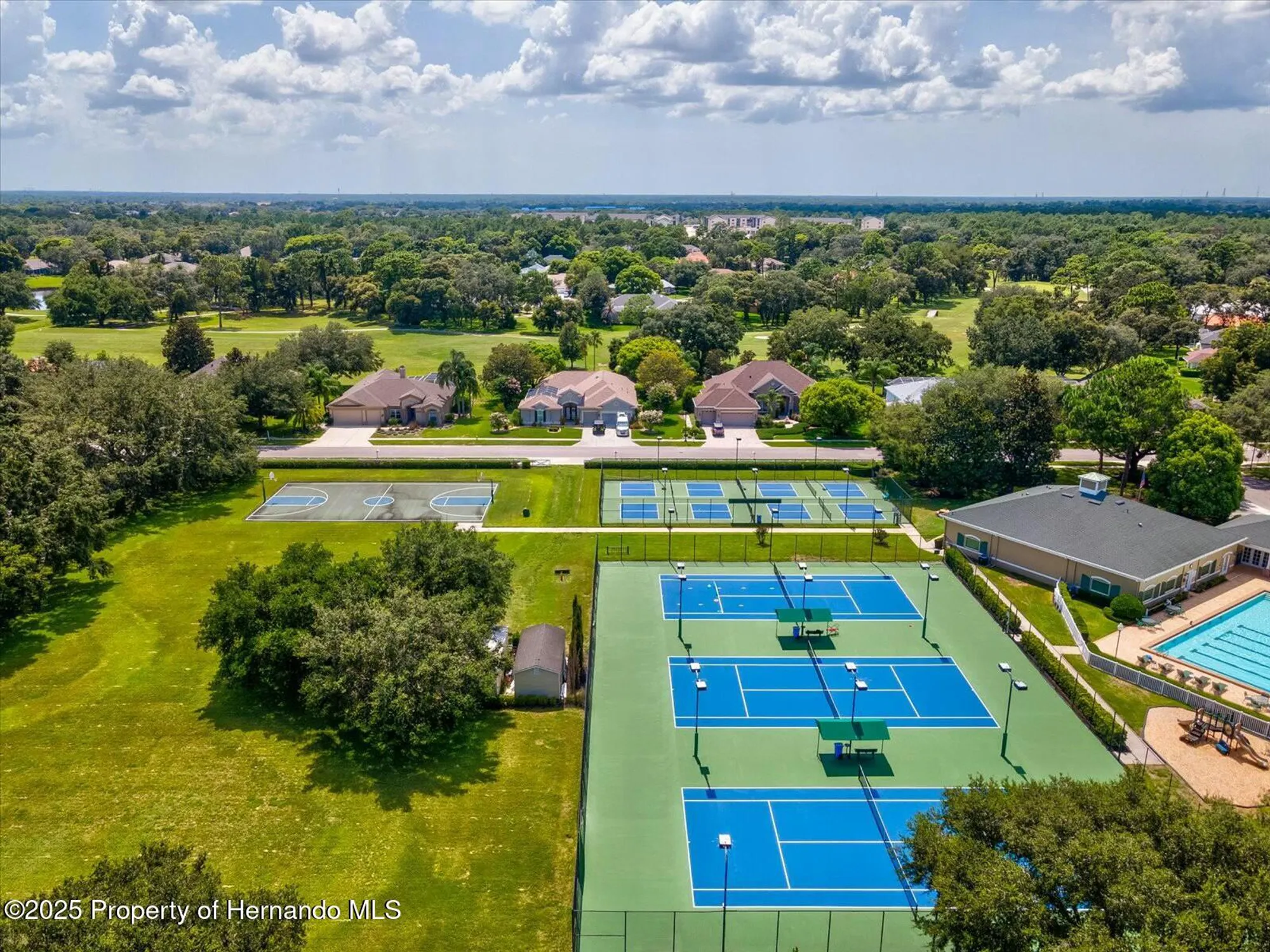 Property Slideshow image 115 of 121 | 5383 firethorn pt, Spring Hill, FL, 34609