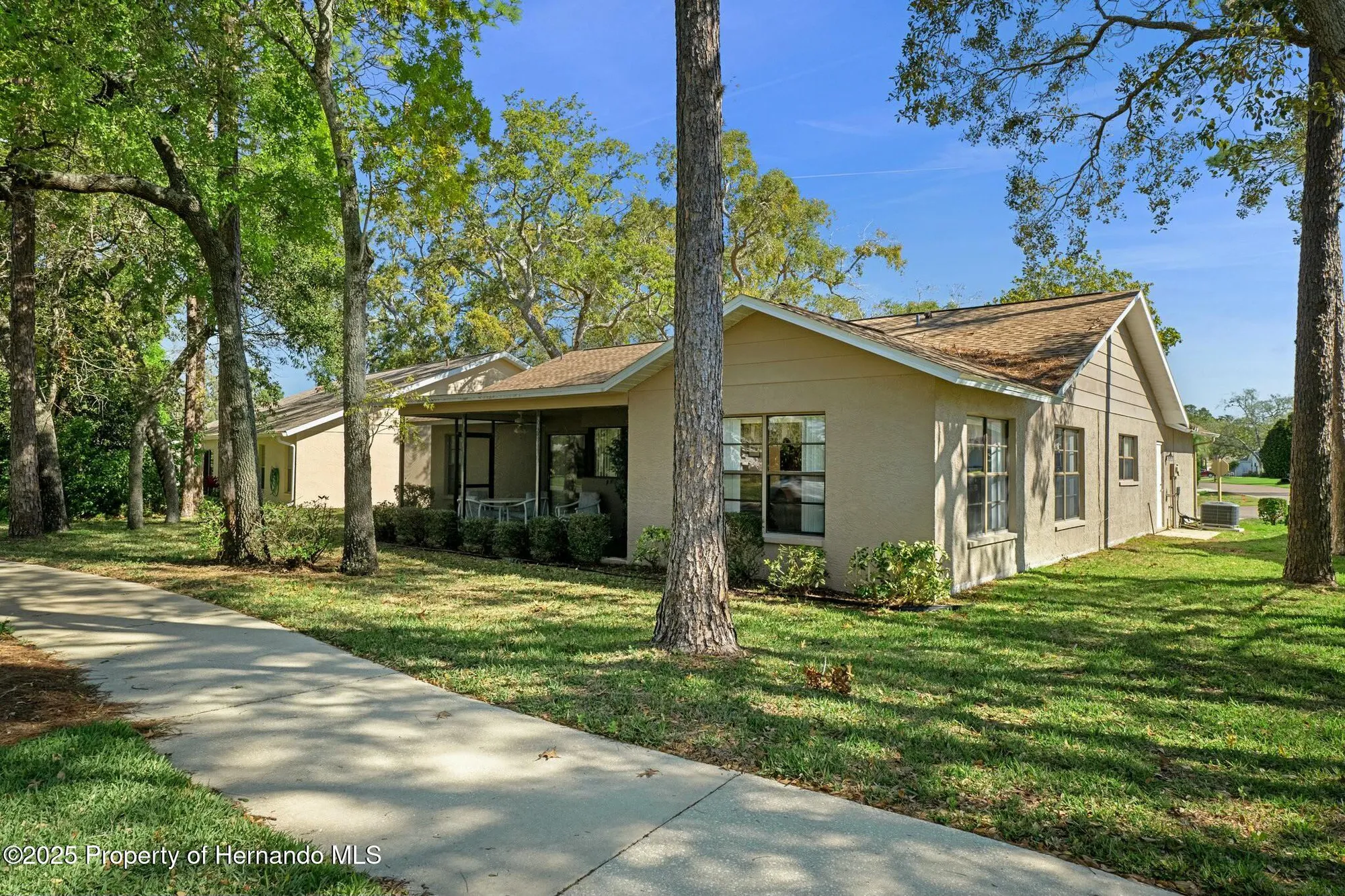 Property Slideshow image 33 of 70 | 2193 pebble beach dr, Spring Hill, FL, 34606