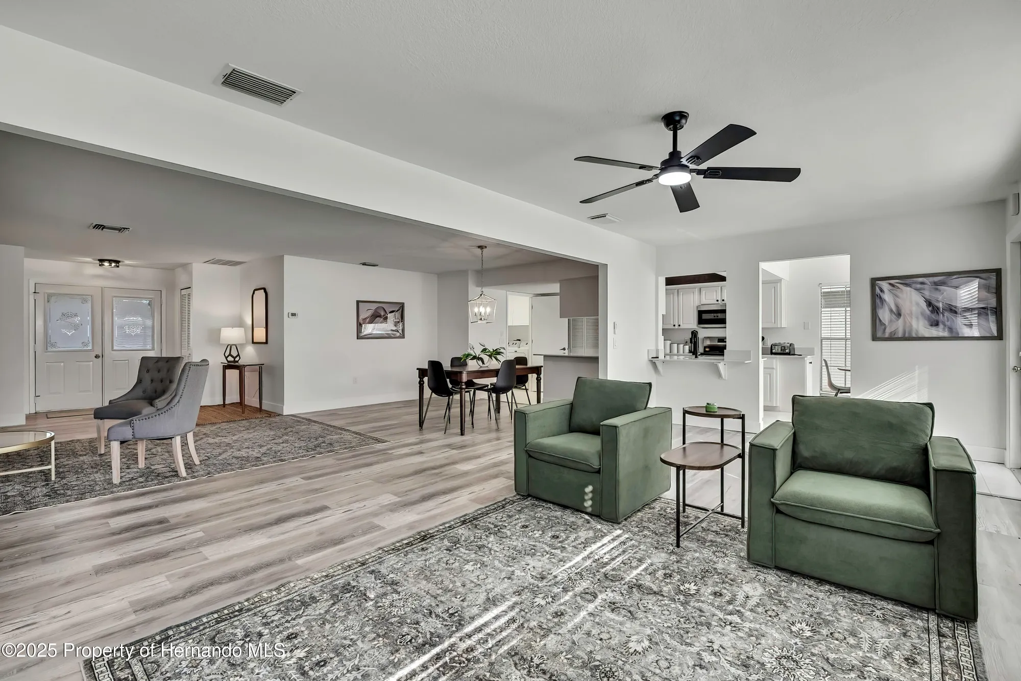 Property Slideshow image 8 of 30 | 7231 big bend dr, Spring Hill, FL, 34606