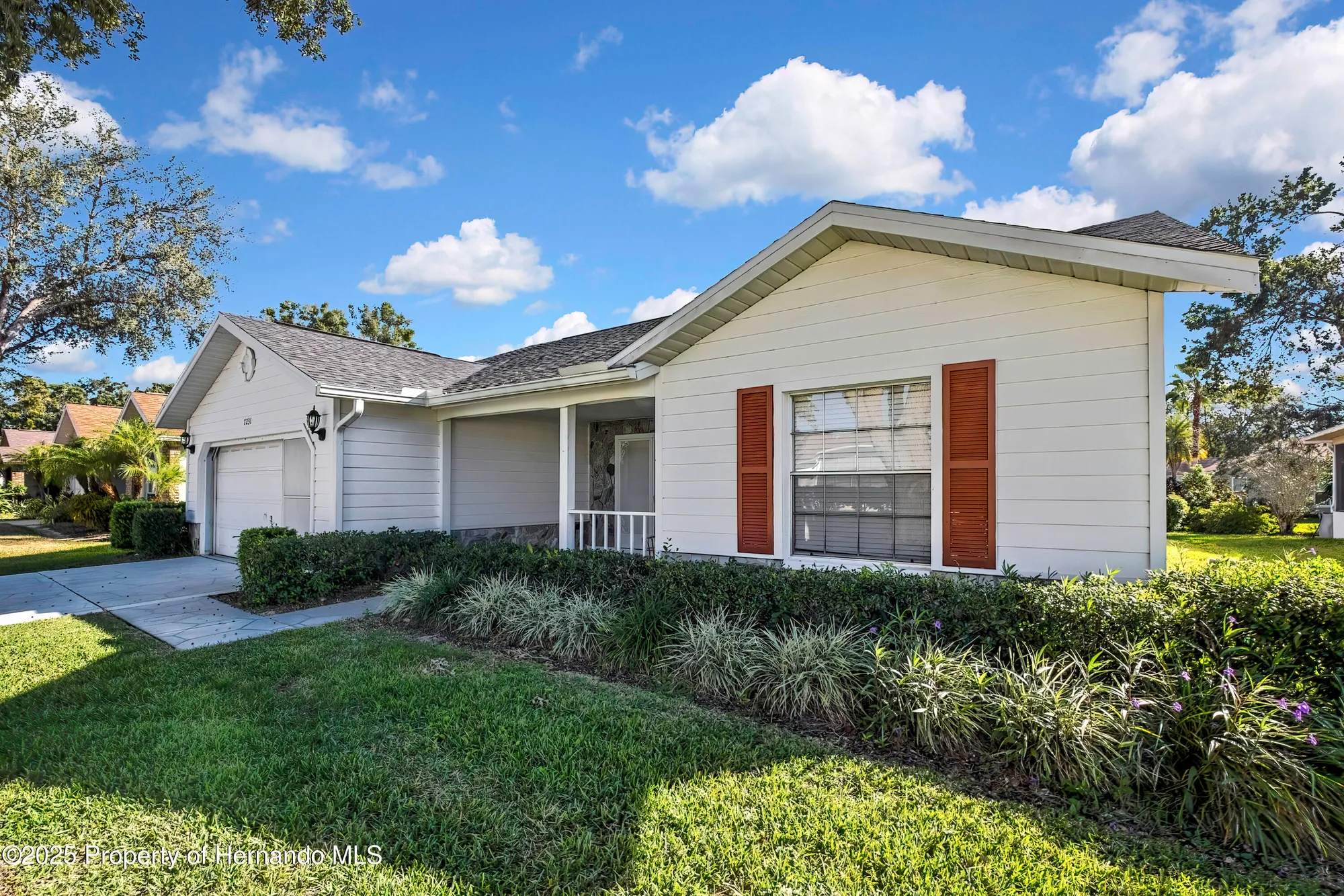 Property Slideshow image 27 of 30 | 7231 big bend dr, Spring Hill, FL, 34606