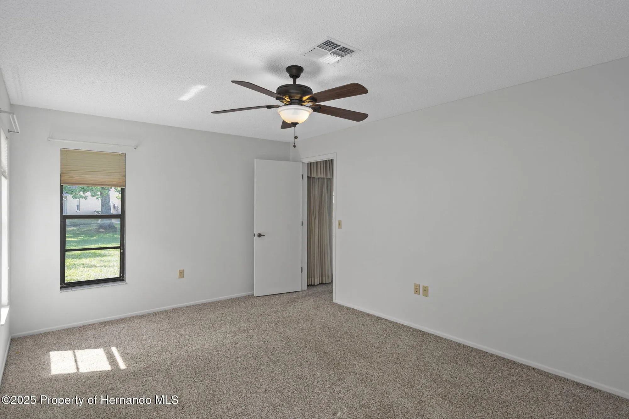 Property Slideshow image 22 of 86 | 2391 westchester blvd, Spring Hill, FL, 34606