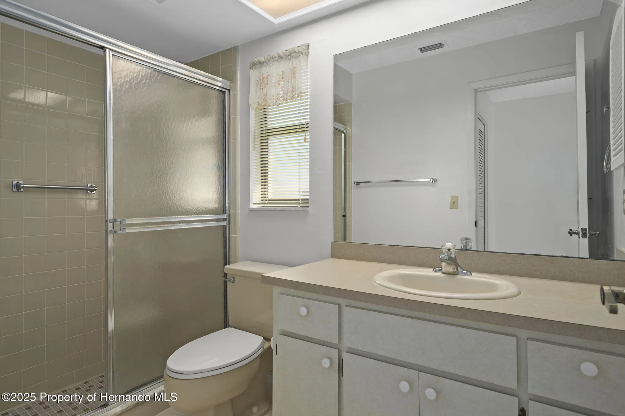 Property Slideshow image 23 of 86 | 2391 westchester blvd, Spring Hill, FL, 34606