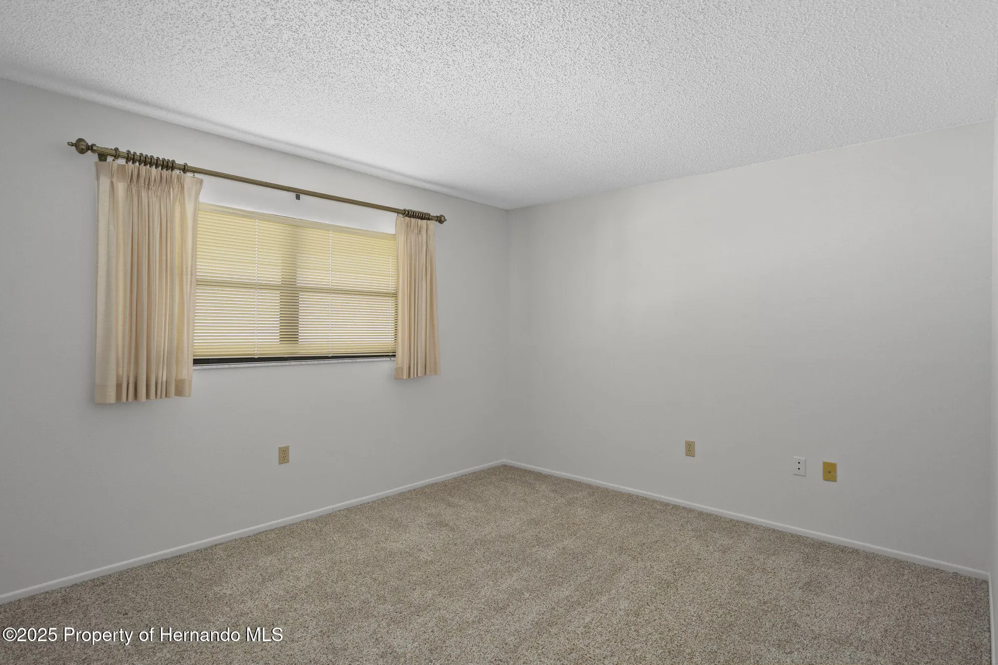 Property Slideshow image 25 of 86 | 2391 westchester blvd, Spring Hill, FL, 34606