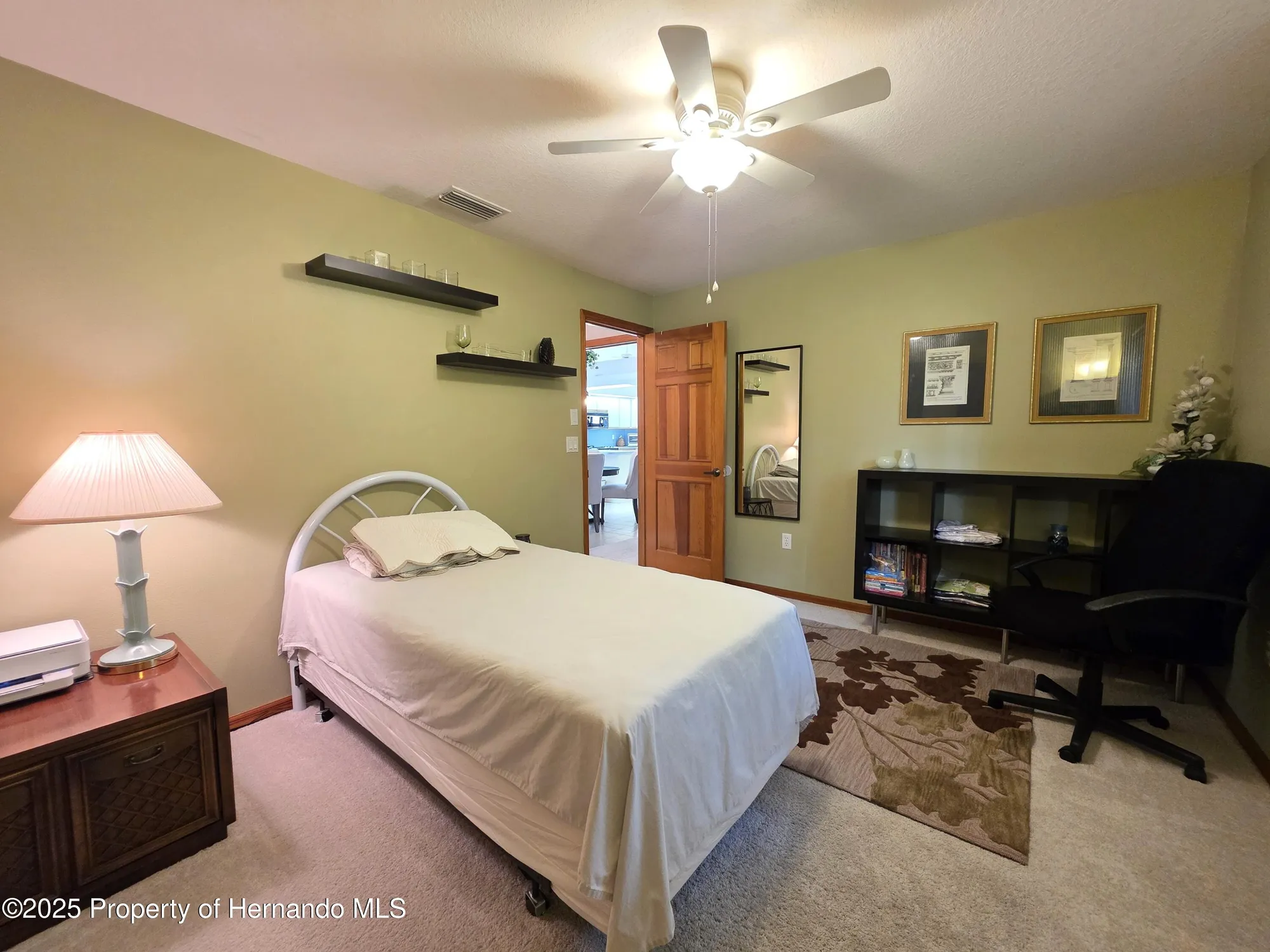 Property Slideshow image 18 of 43 | 9446 ashley dr, Weeki Wachee, FL, 34613