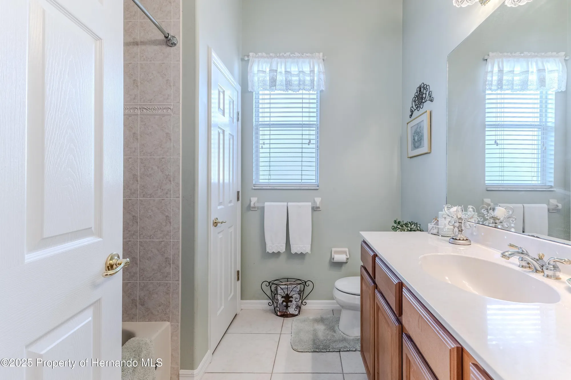 Property Slideshow image 35 of 66 | 5158 legend hills ln, Spring Hill, FL, 34609