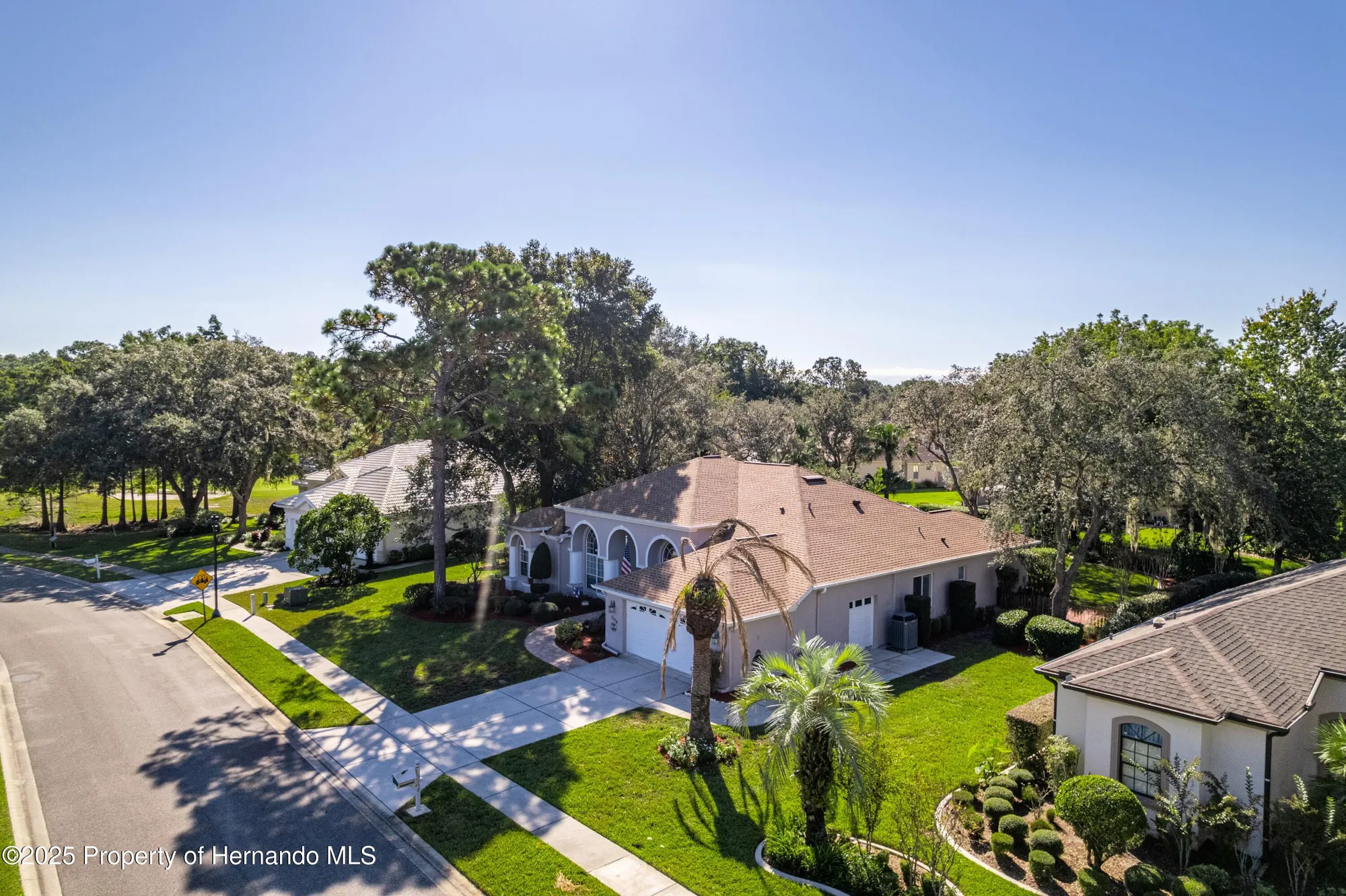 Property Slideshow image 6 of 66 | 5158 legend hills ln, Spring Hill, FL, 34609