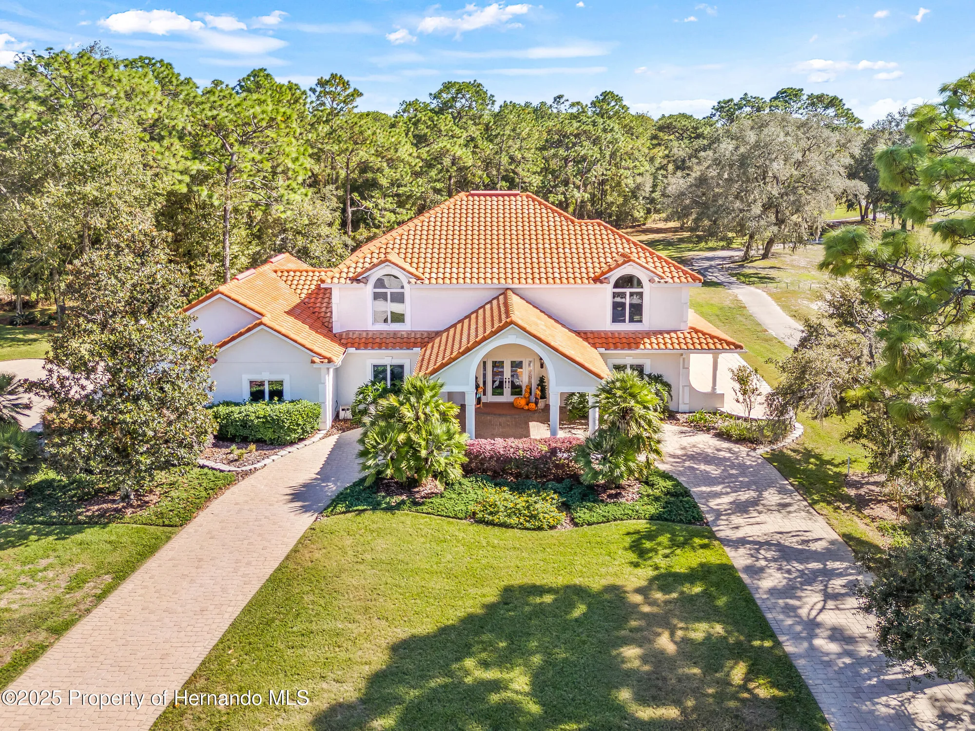 Property Slideshow image 2 of 72 | 5198 legend hills ln, Brooksville, FL, 34609
