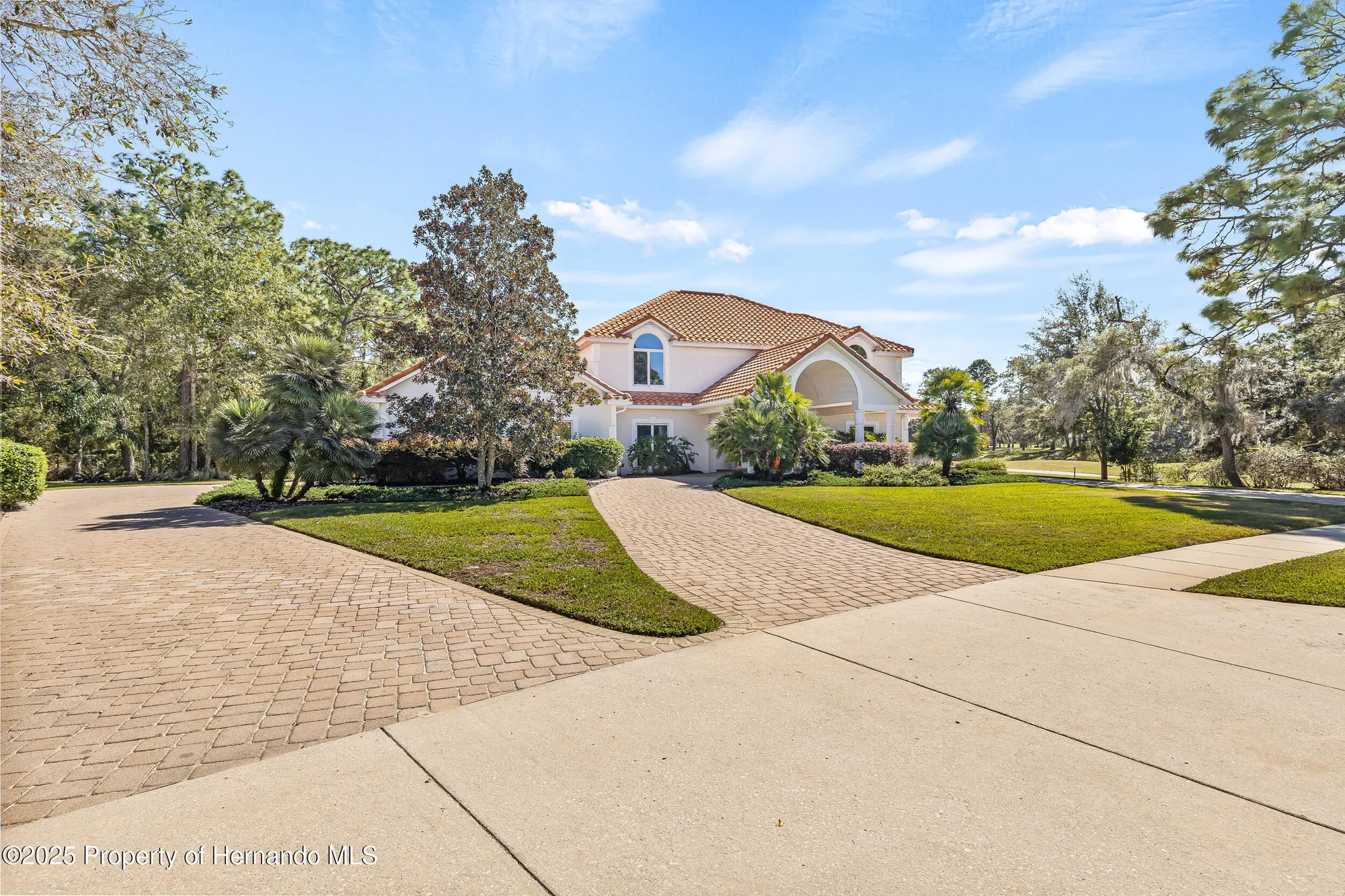 Property Slideshow image 5 of 72 | 5198 legend hills ln, Brooksville, FL, 34609