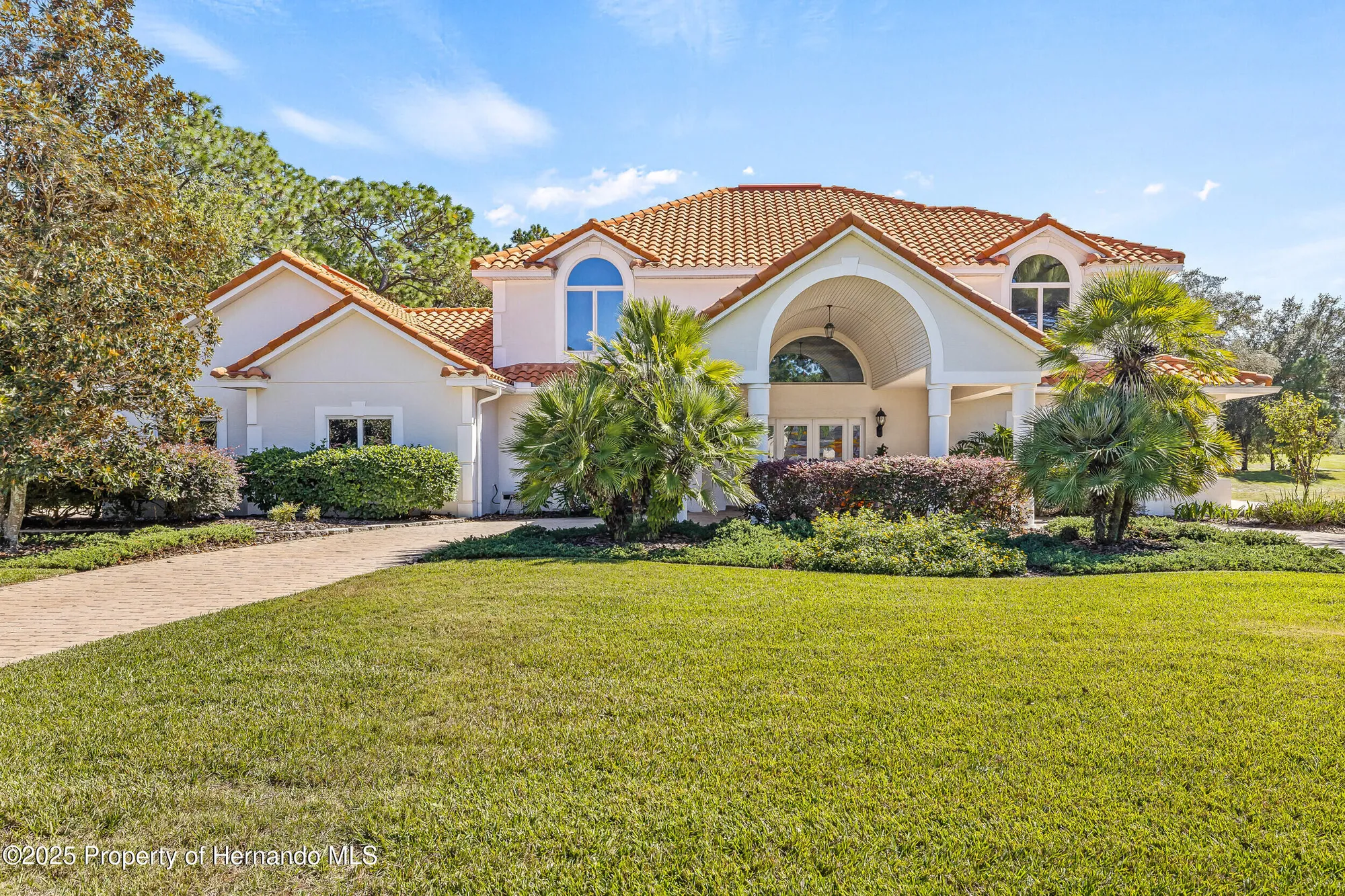 Property Slideshow image 7 of 72 | 5198 legend hills ln, Brooksville, FL, 34609