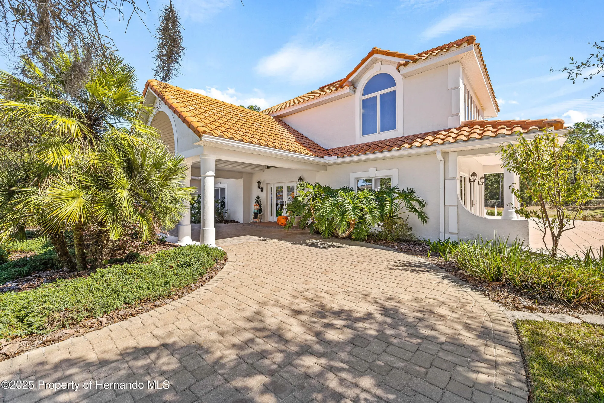 Property Slideshow image 9 of 72 | 5198 legend hills ln, Brooksville, FL, 34609