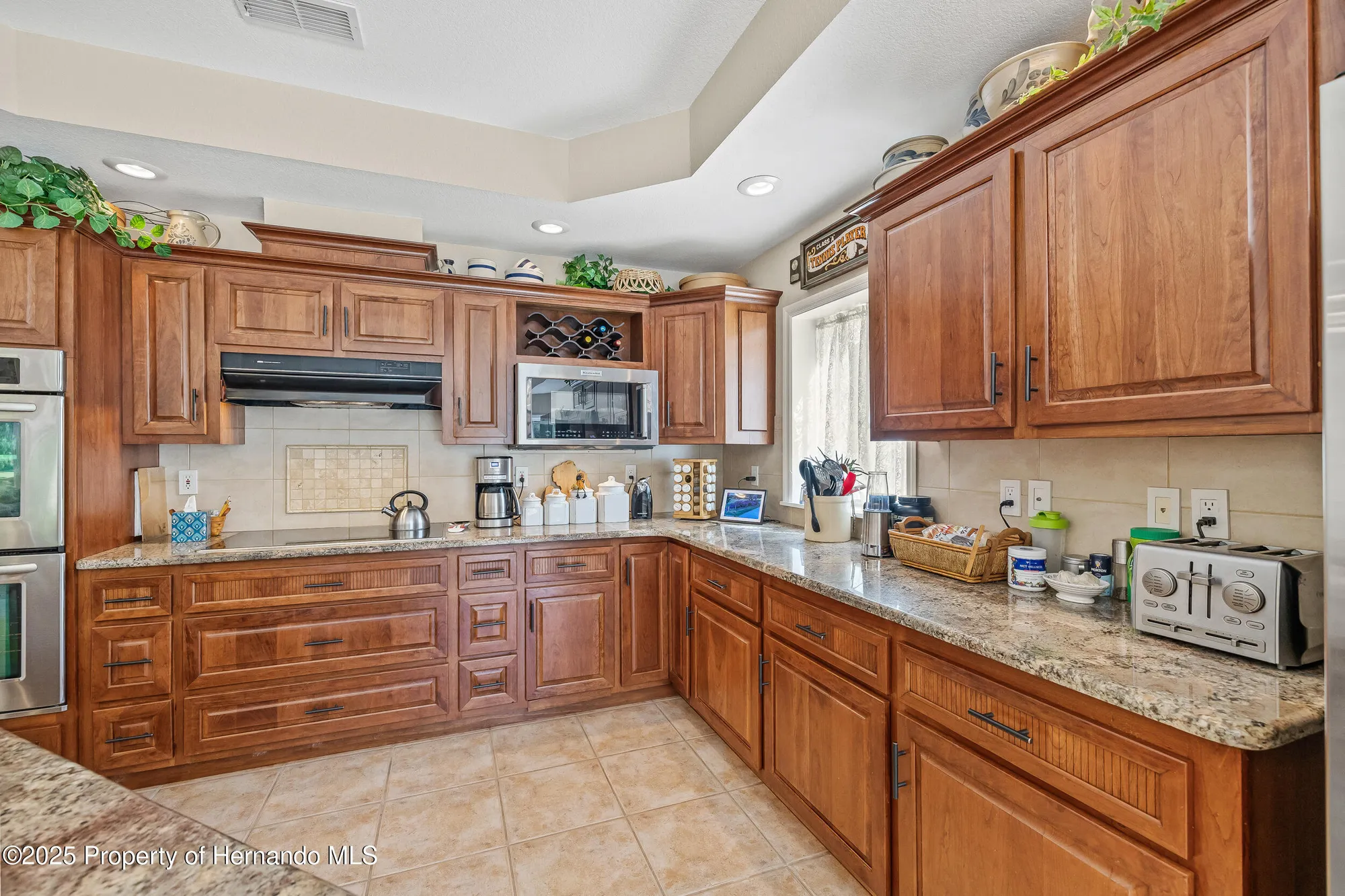 Property Slideshow image 24 of 72 | 5198 legend hills ln, Brooksville, FL, 34609