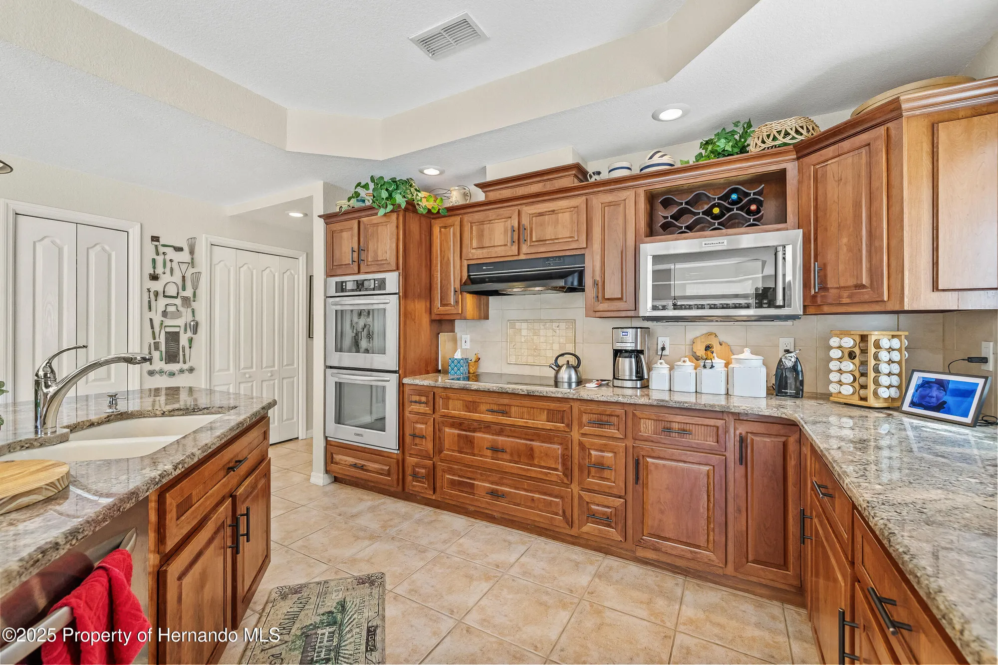 Property Slideshow image 27 of 72 | 5198 legend hills ln, Brooksville, FL, 34609