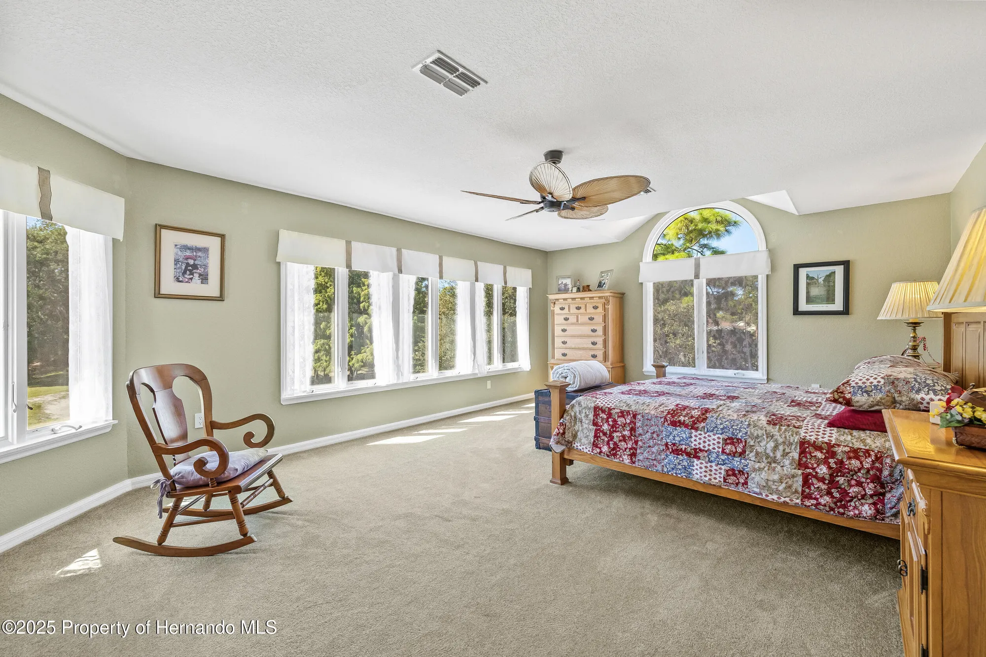 Property Slideshow image 31 of 72 | 5198 legend hills ln, Brooksville, FL, 34609