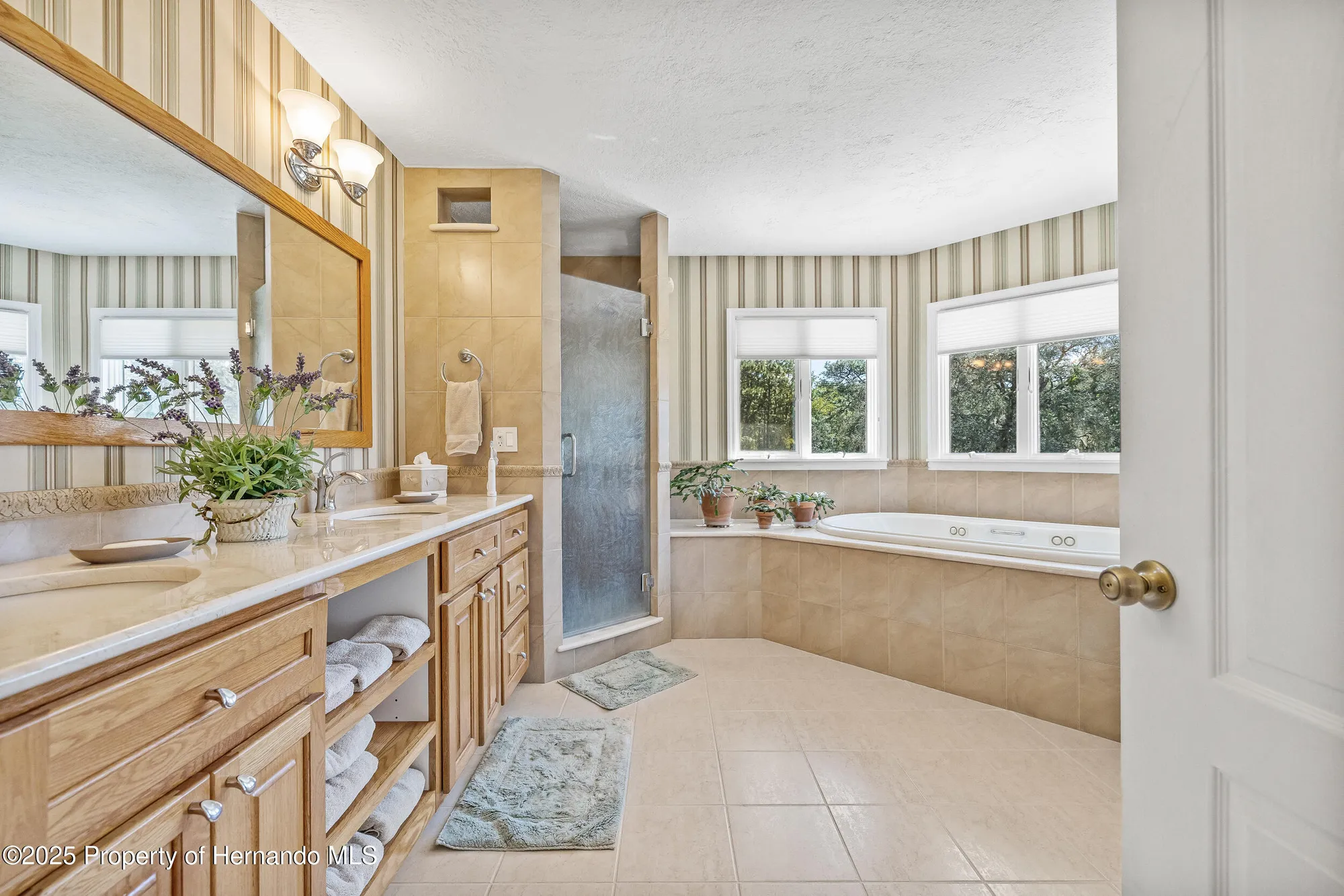 Property Slideshow image 38 of 72 | 5198 legend hills ln, Brooksville, FL, 34609