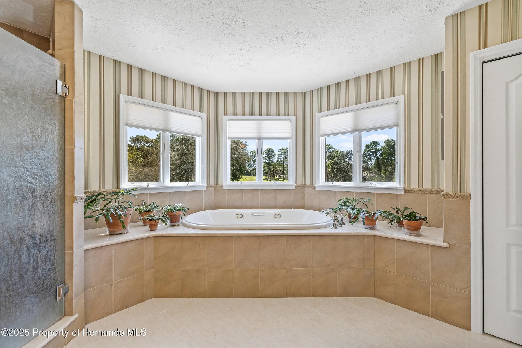 Property Slideshow image 40 of 72 | 5198 legend hills ln, Brooksville, FL, 34609