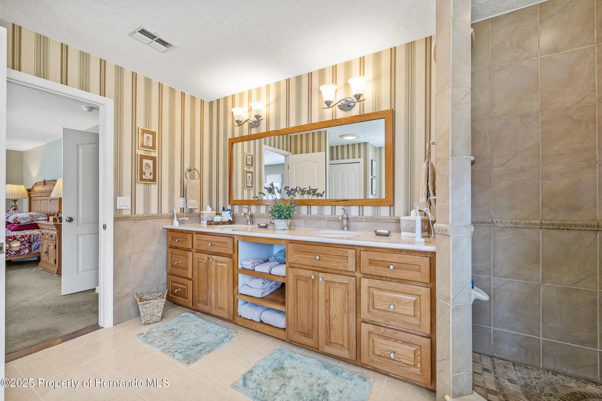 Property Slideshow image 42 of 72 | 5198 legend hills ln, Brooksville, FL, 34609