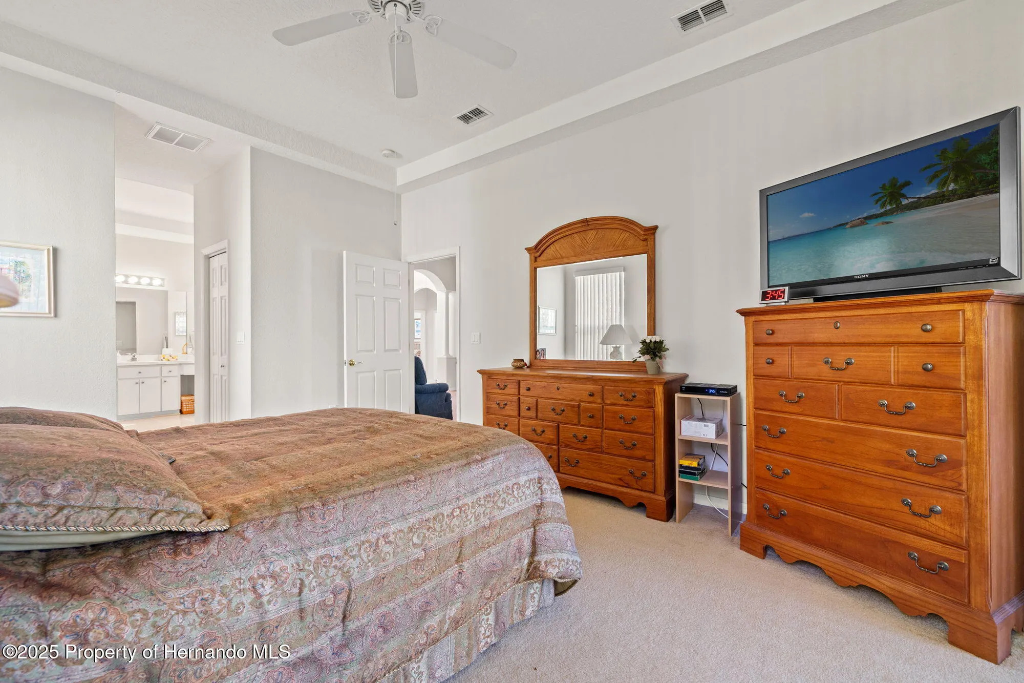 Property Slideshow image 23 of 51 | 10199 holly berry dr, Weeki Wachee, FL, 34613