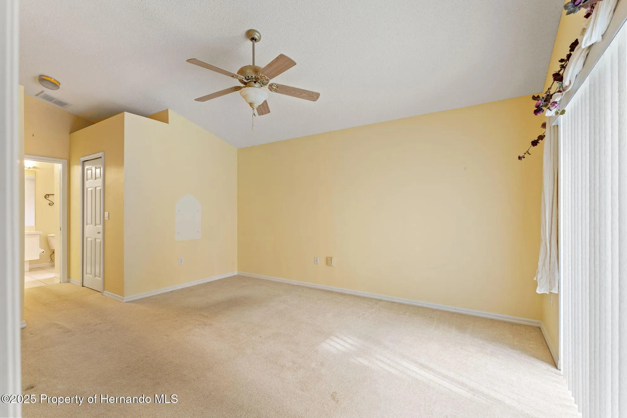 Property Slideshow image 11 of 25 | 11368 copley ct, Spring Hill, FL, 34609