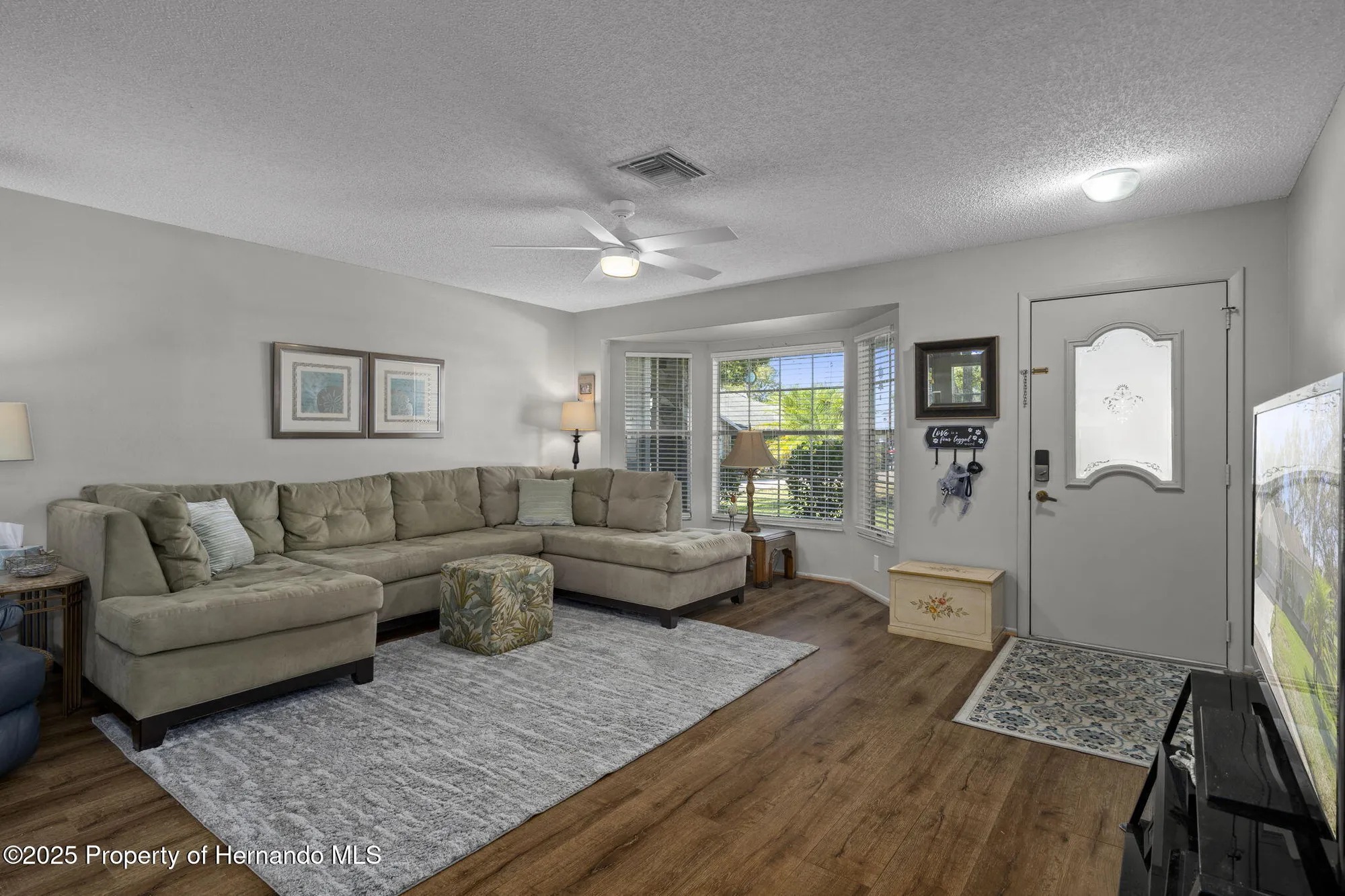 Property Slideshow image 10 of 101 | 7084 pond view ct, Spring Hill, FL, 34606