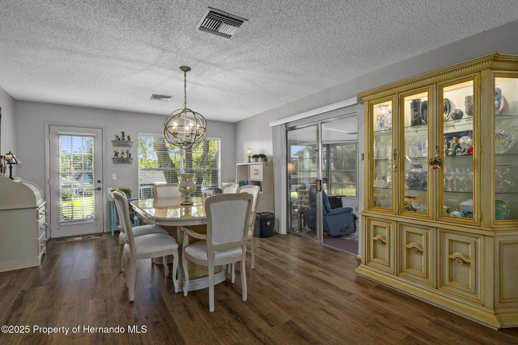 Property Slideshow image 13 of 101 | 7084 pond view ct, Spring Hill, FL, 34606