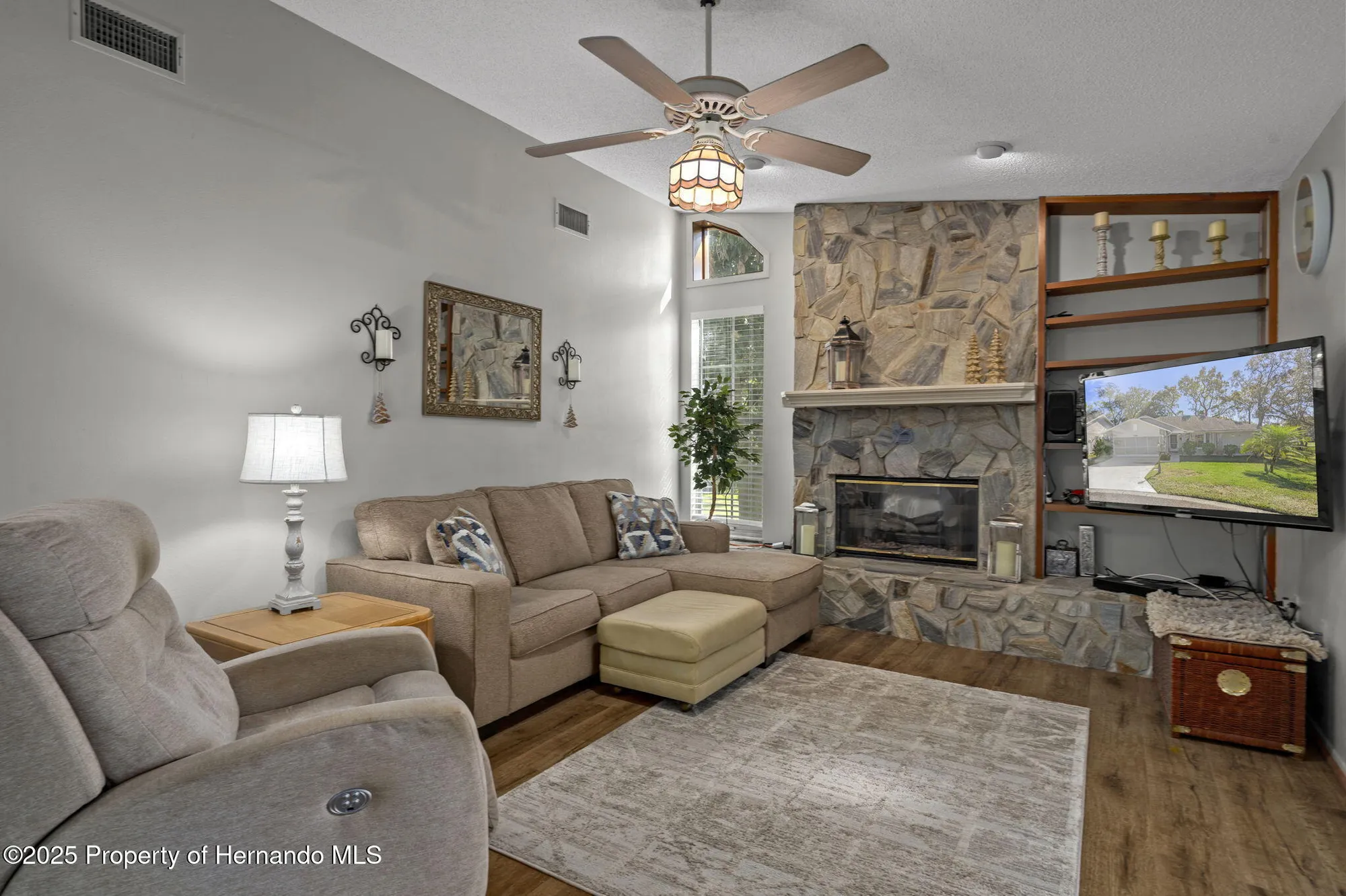 Property Slideshow image 16 of 101 | 7084 pond view ct, Spring Hill, FL, 34606