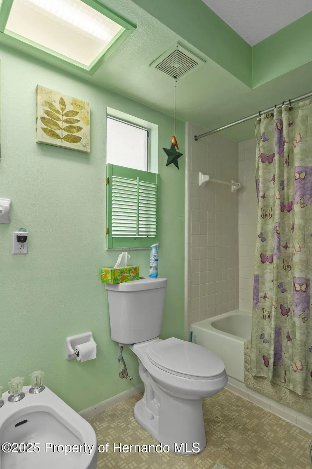 Property Slideshow image 27 of 101 | 7084 pond view ct, Spring Hill, FL, 34606