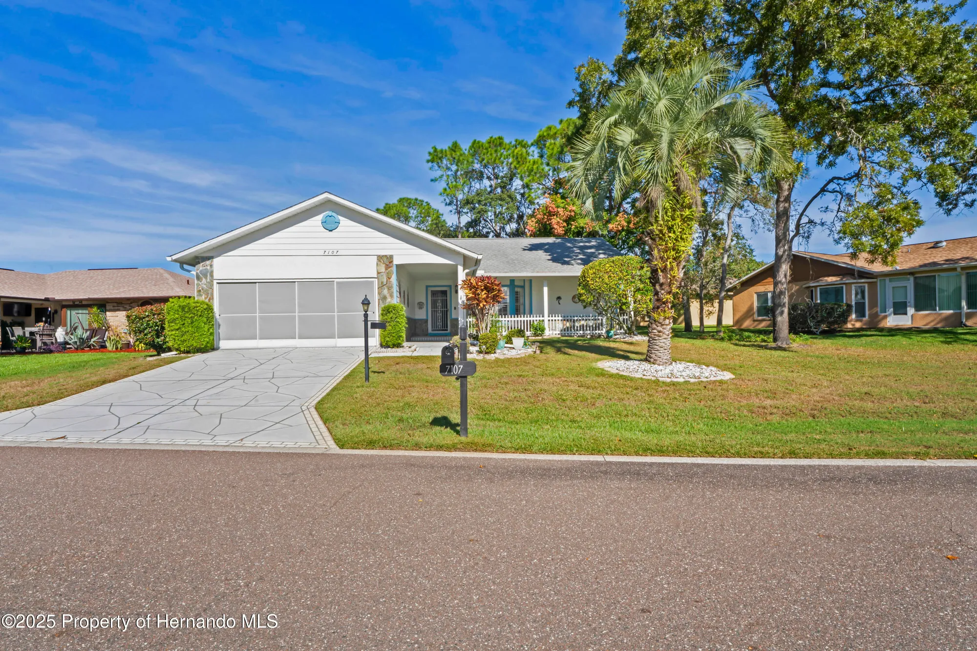 Property Slideshow image 2 of 107 | 7107 pond view ct, Spring Hill, FL, 34606