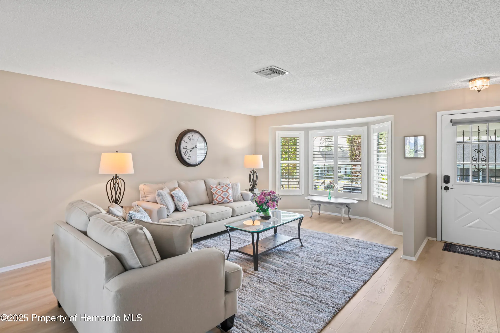 Property Slideshow image 9 of 107 | 7107 pond view ct, Spring Hill, FL, 34606