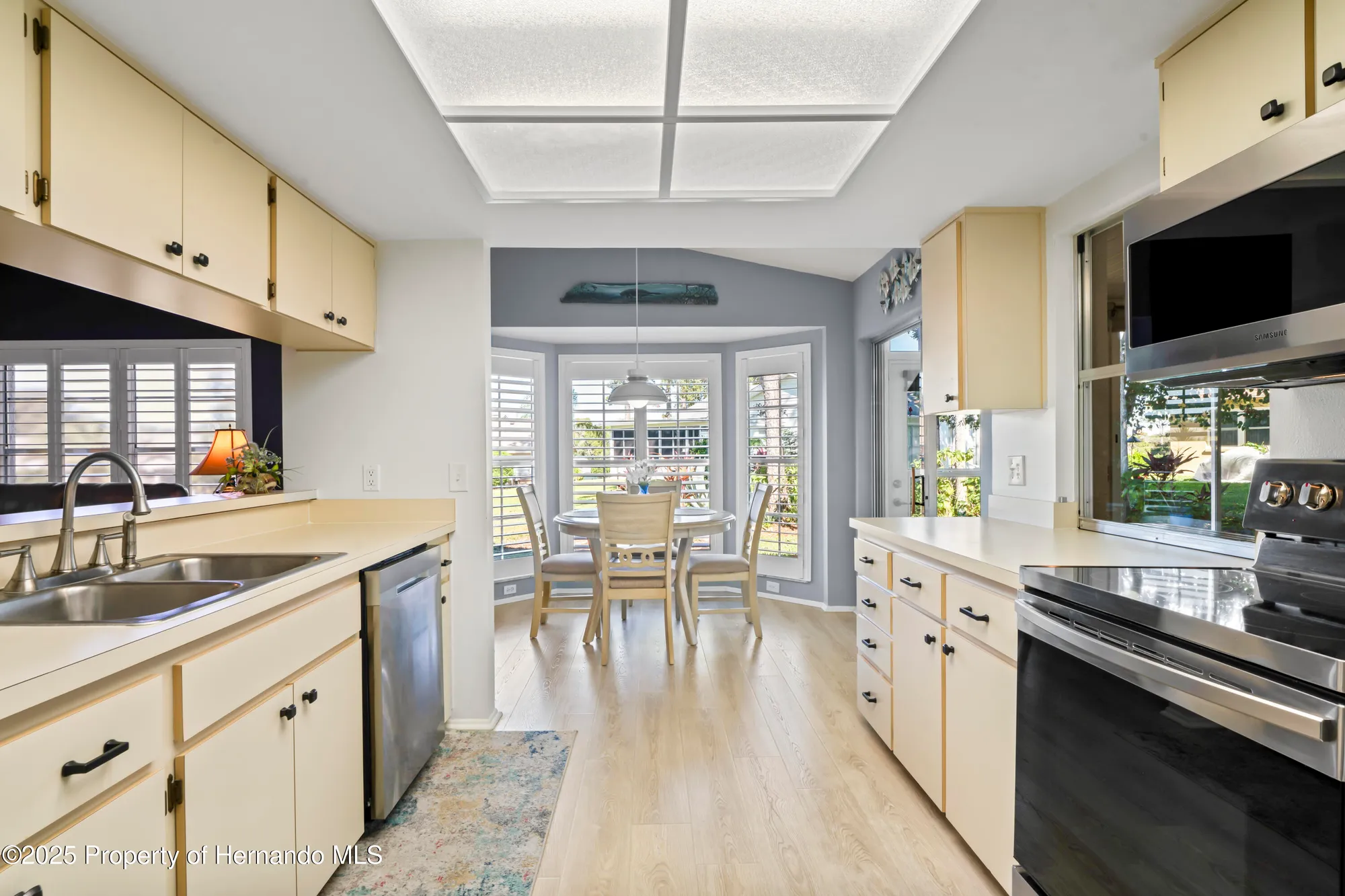 Property Slideshow image 19 of 107 | 7107 pond view ct, Spring Hill, FL, 34606