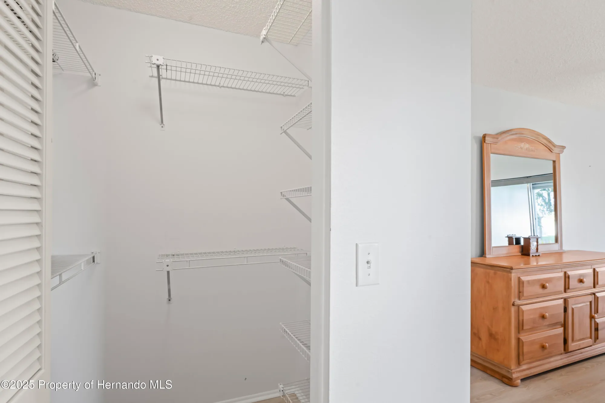 Property Slideshow image 32 of 107 | 7107 pond view ct, Spring Hill, FL, 34606