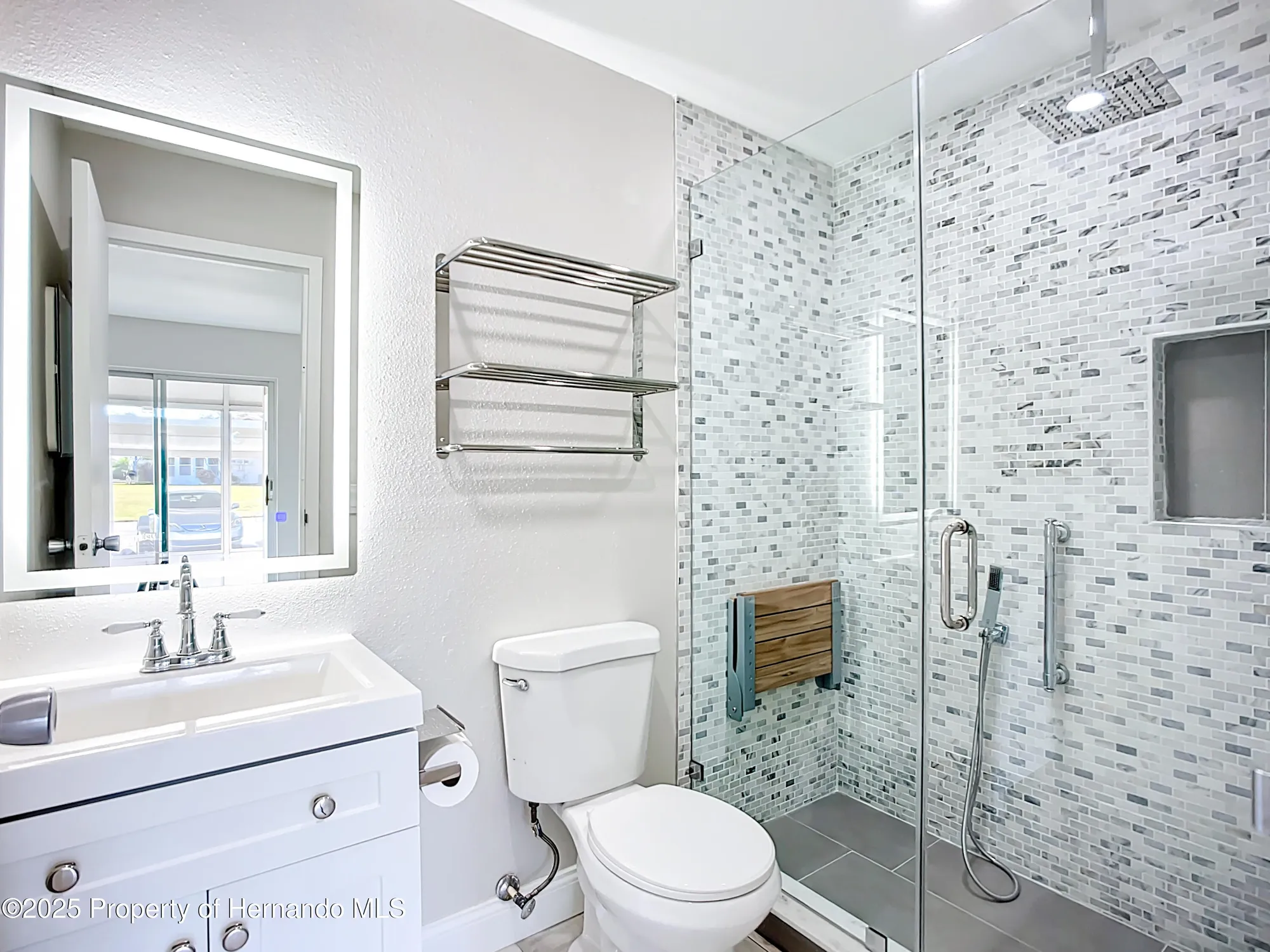 Property Slideshow image 21 of 37 | 1811 bedford ln, Sun City Center, FL, 33573