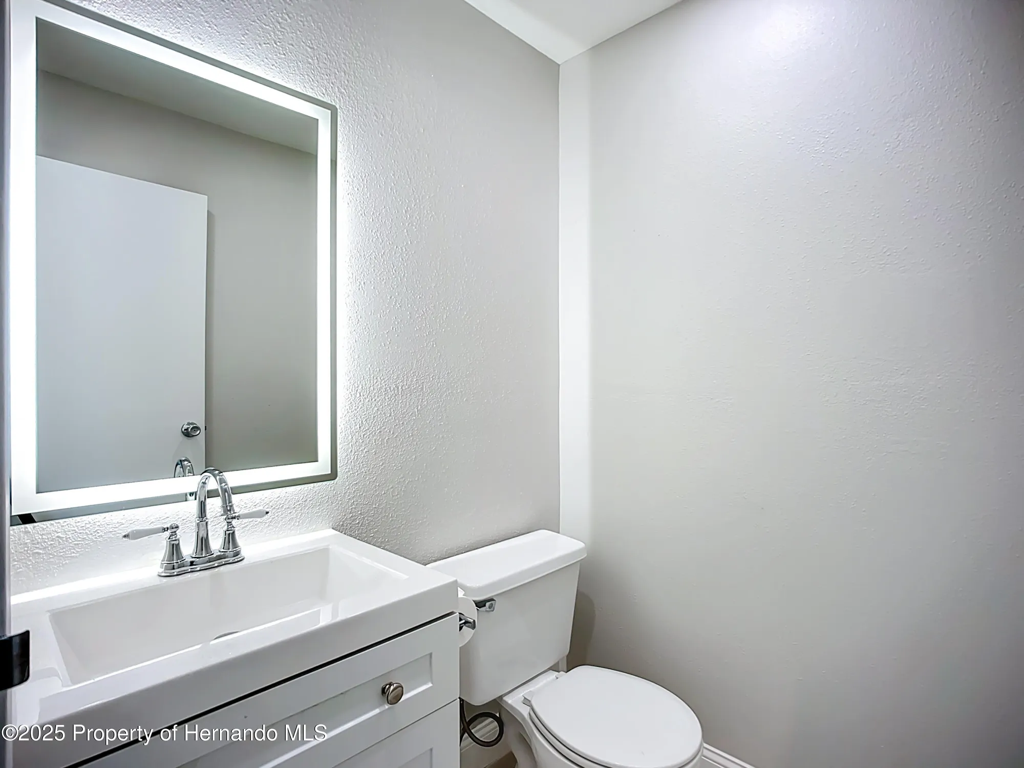 Property Slideshow image 17 of 37 | 1811 bedford ln, Sun City Center, FL, 33573