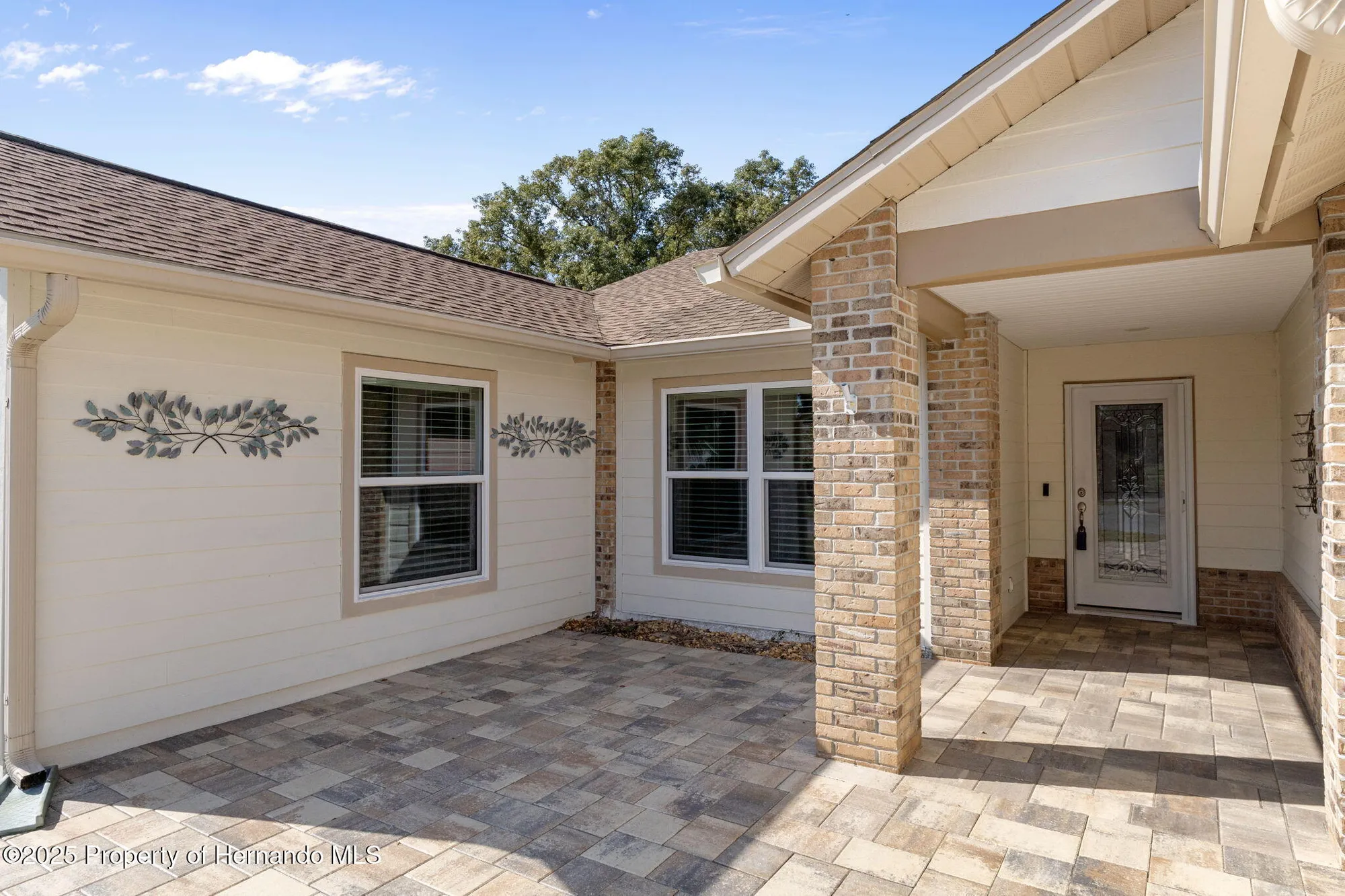 Property Slideshow image 4 of 81 | 3015 saw mill ln, Spring Hill, FL, 34606