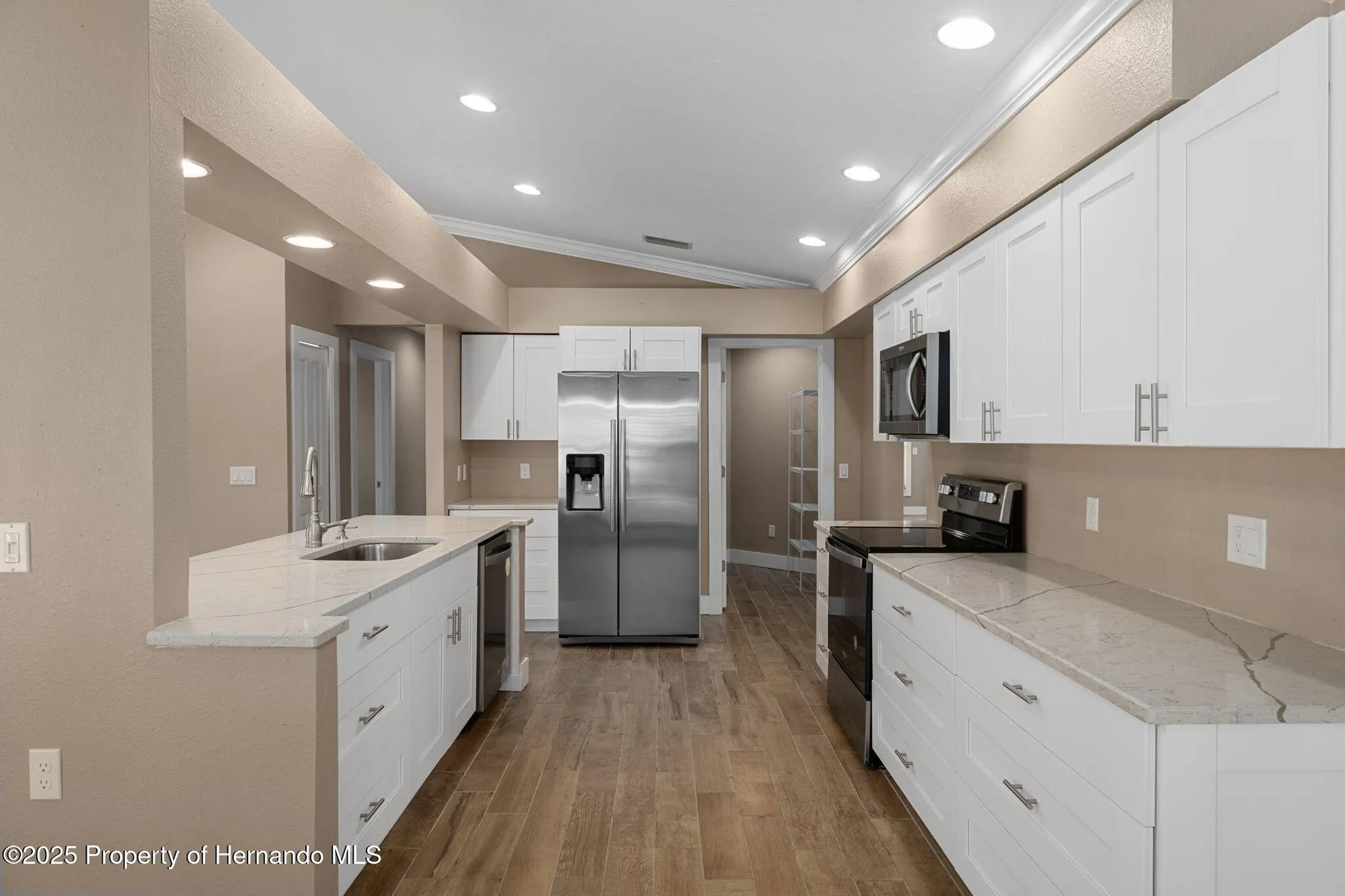 Property Slideshow image 20 of 81 | 3015 saw mill ln, Spring Hill, FL, 34606