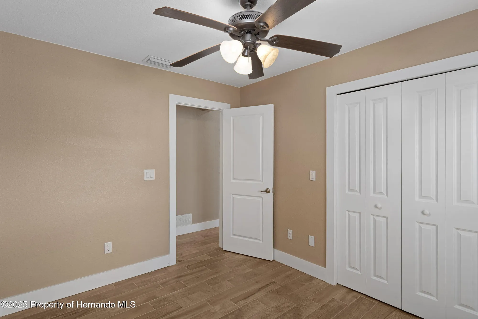 Property Slideshow image 28 of 81 | 3015 saw mill ln, Spring Hill, FL, 34606