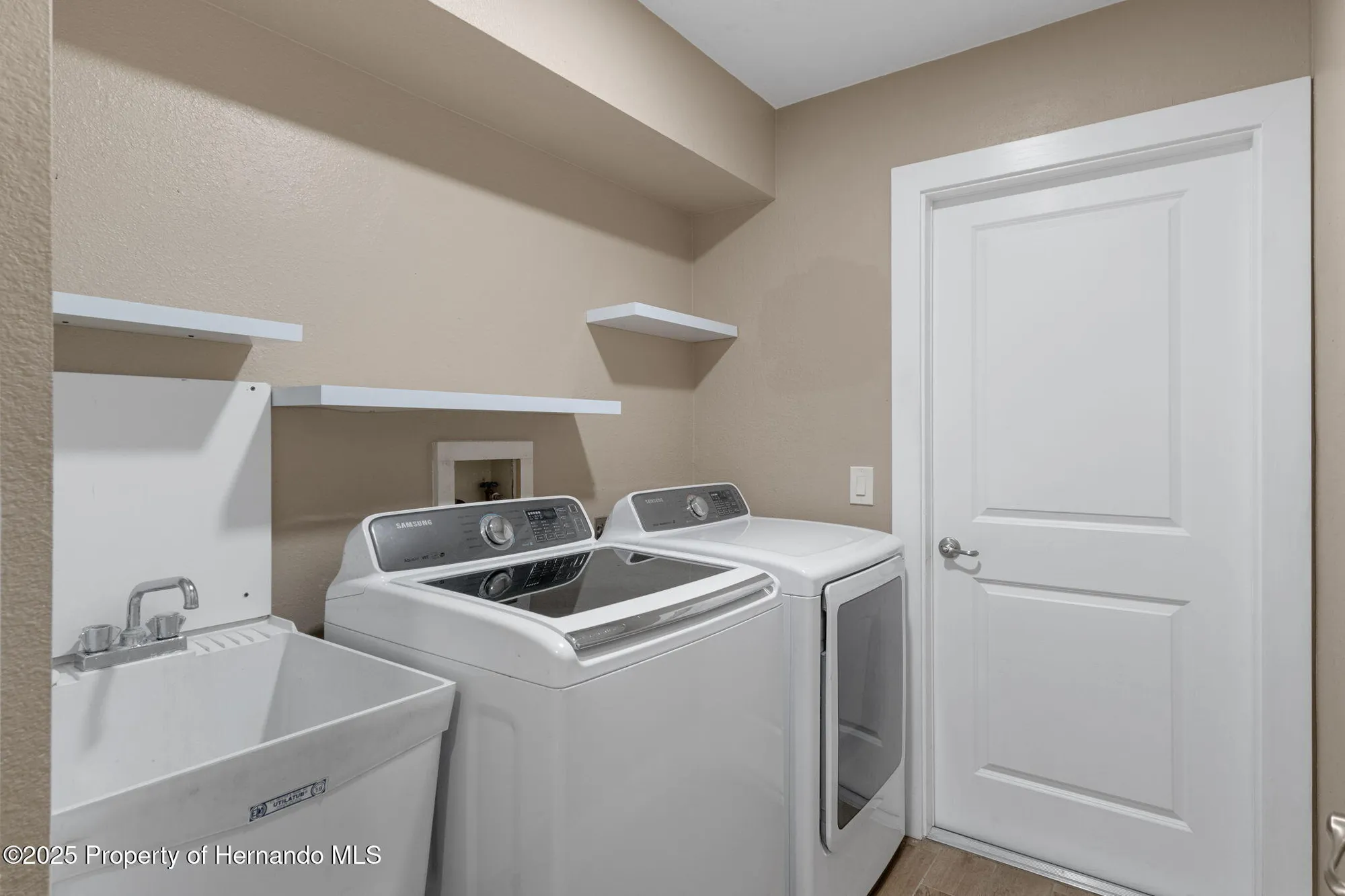 Property Slideshow image 39 of 81 | 3015 saw mill ln, Spring Hill, FL, 34606