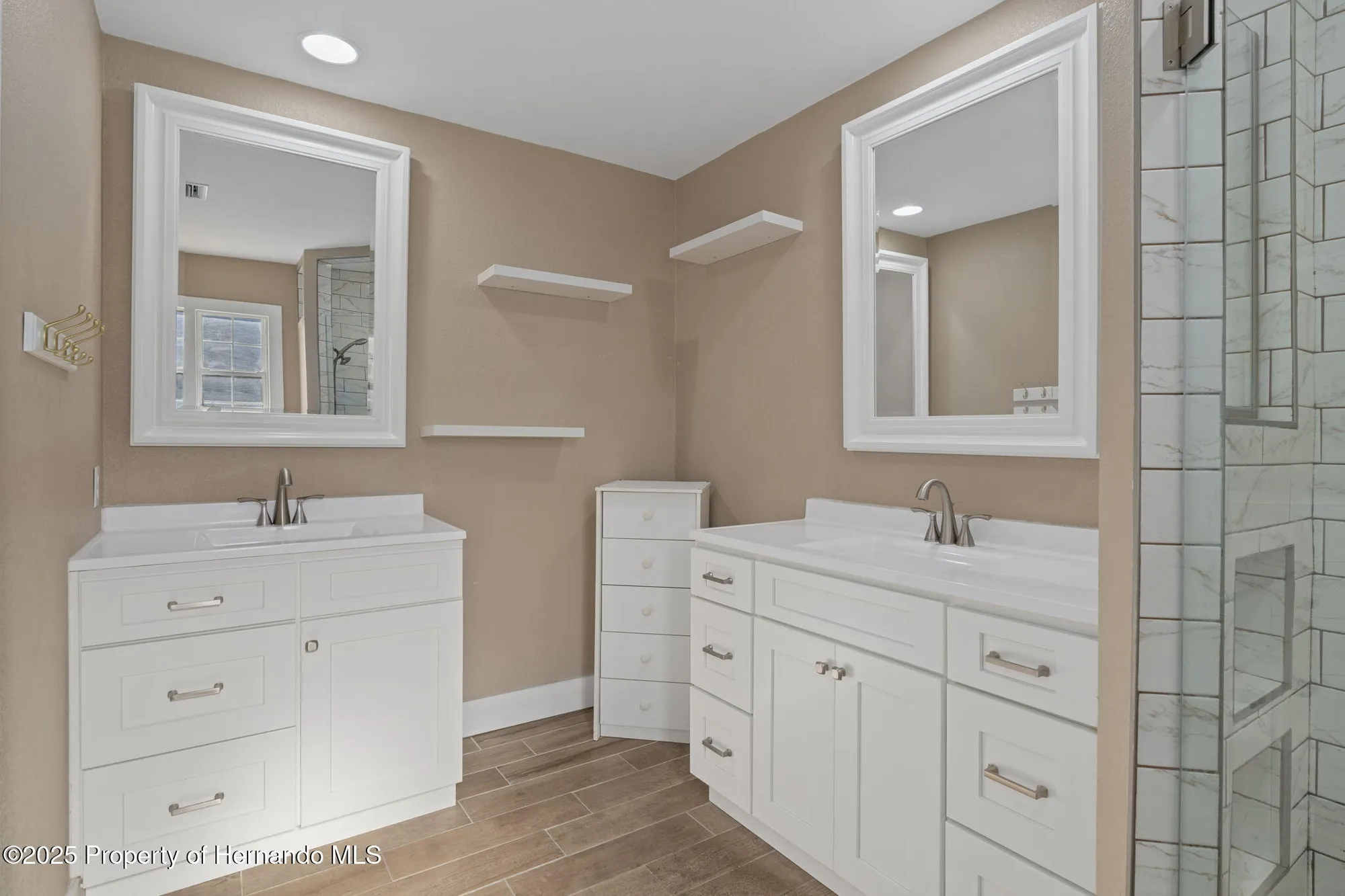 Property Slideshow image 38 of 81 | 3015 saw mill ln, Spring Hill, FL, 34606