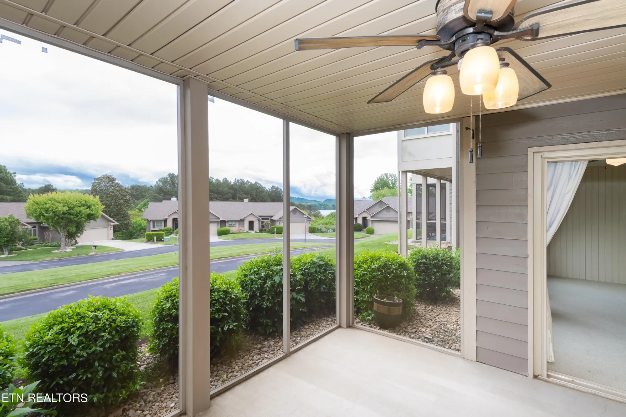 Property Slideshow image 37 of 49 | 104 chota hills trce, Loudon, TN, 37774