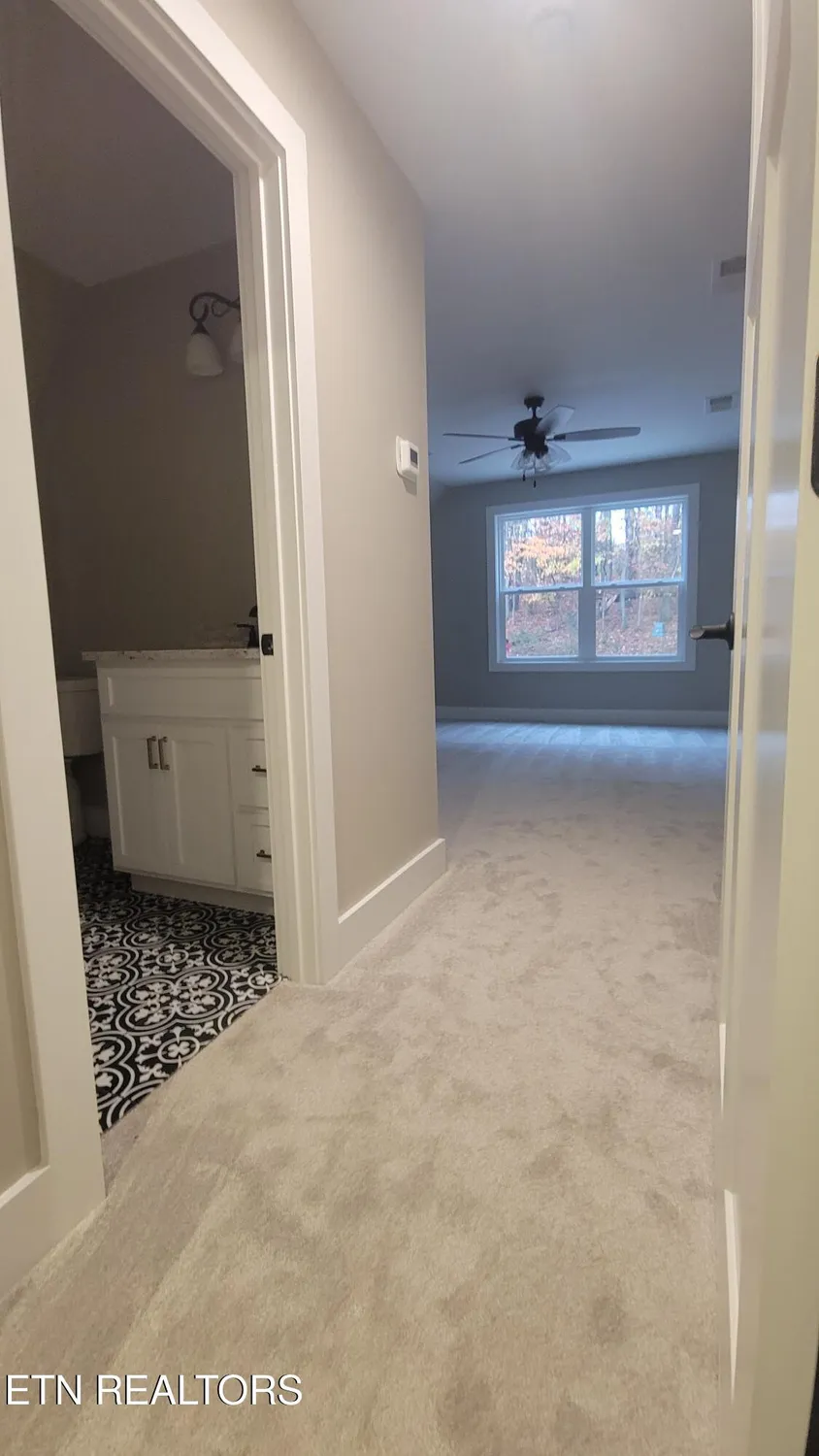 Property Slideshow image 15 of 19 | 216 chahyga cir, Loudon, TN, 37774