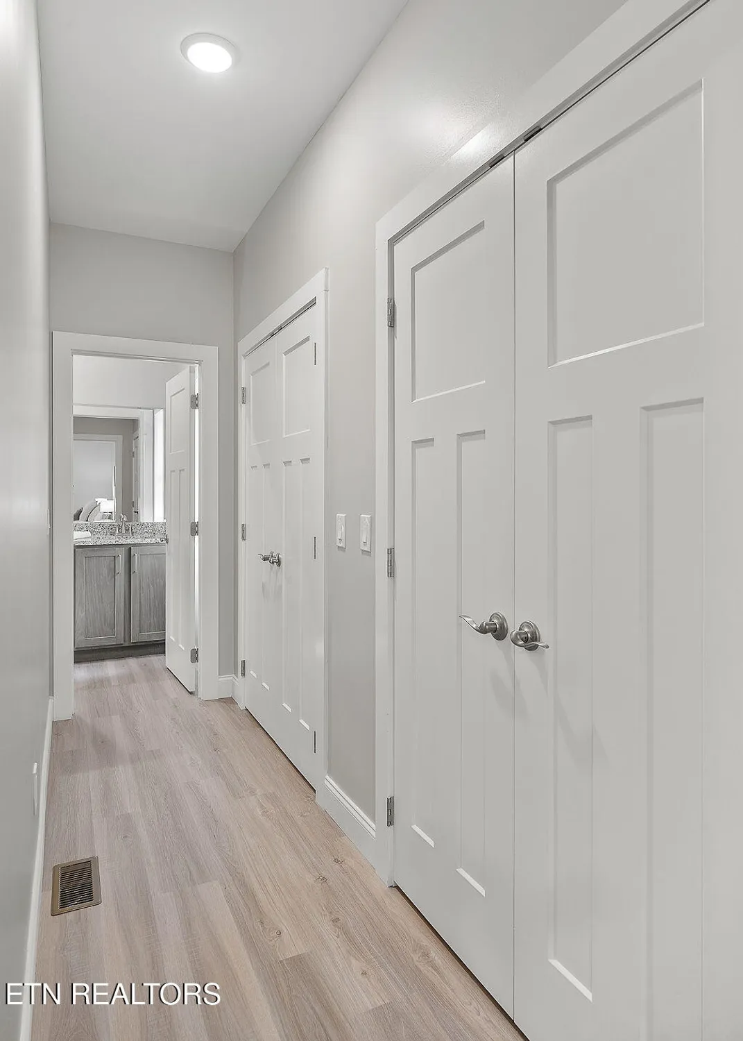 Property Slideshow image 34 of 43 | 212 westchester dr, Crossville, TN, 38558