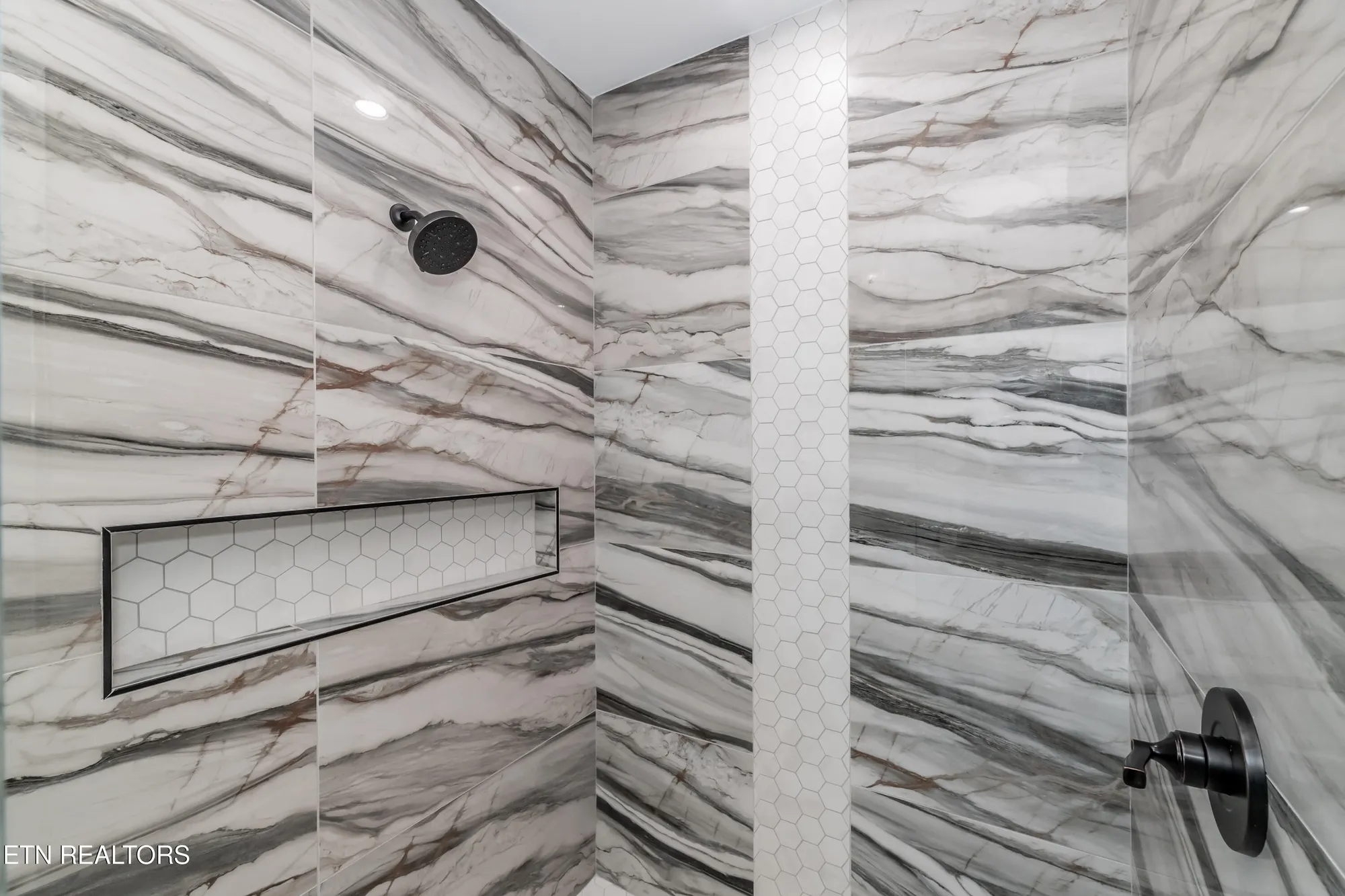 Property Slideshow image 35 of 58 | 124 nuhya way, Loudon, TN, 37774