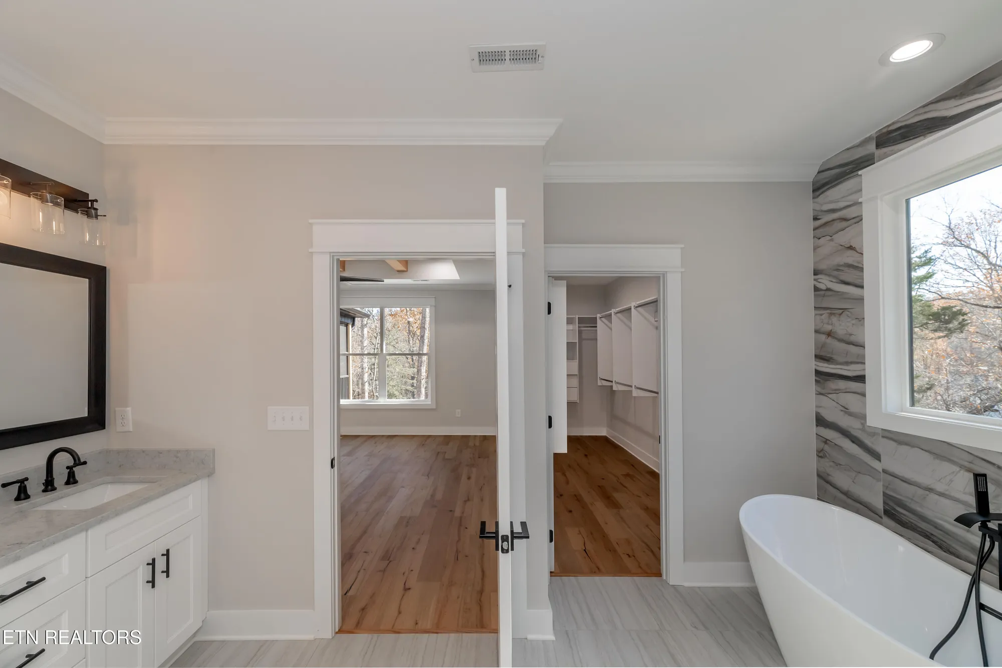 Property Slideshow image 36 of 58 | 124 nuhya way, Loudon, TN, 37774