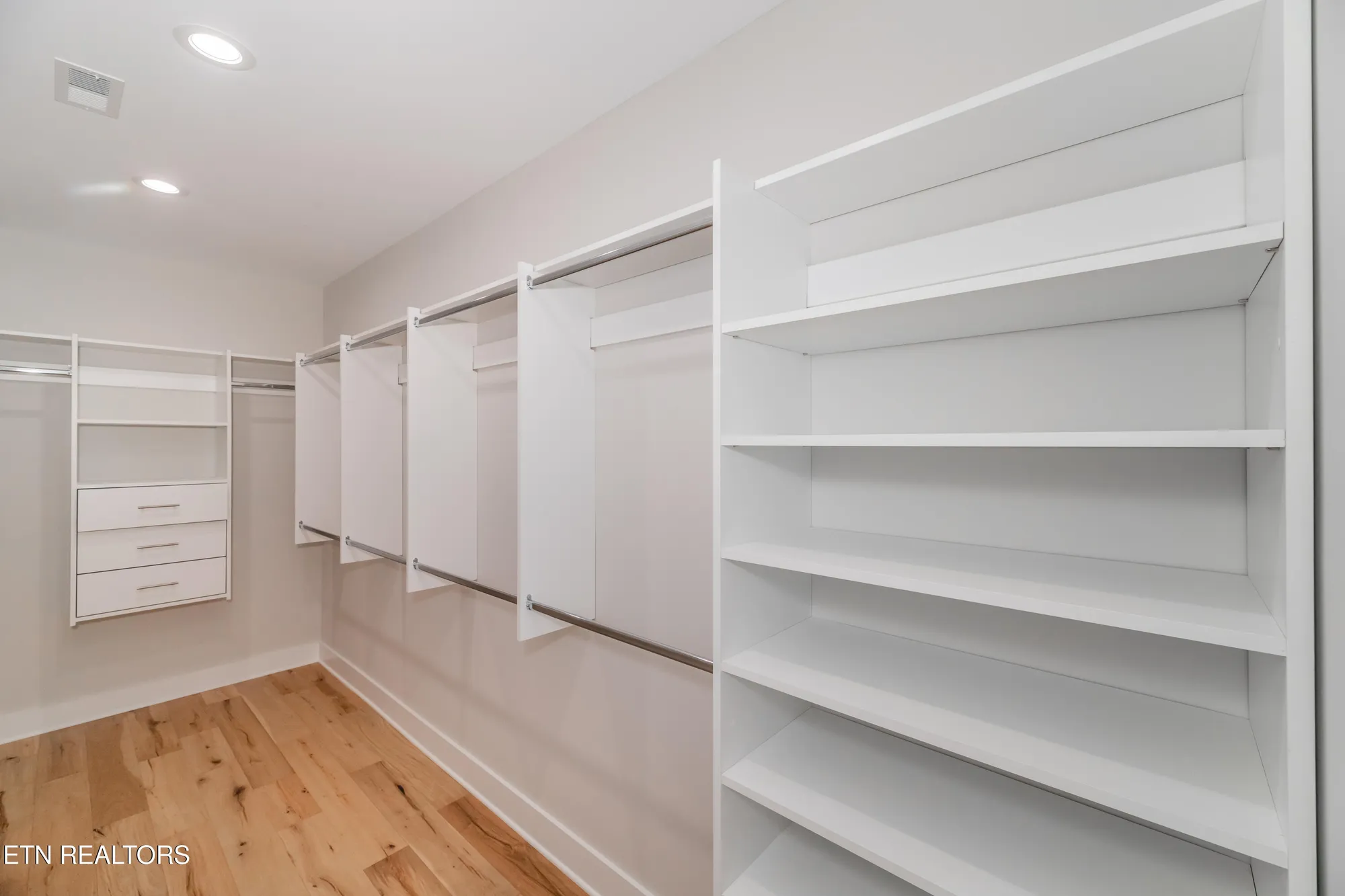 Property Slideshow image 37 of 58 | 124 nuhya way, Loudon, TN, 37774