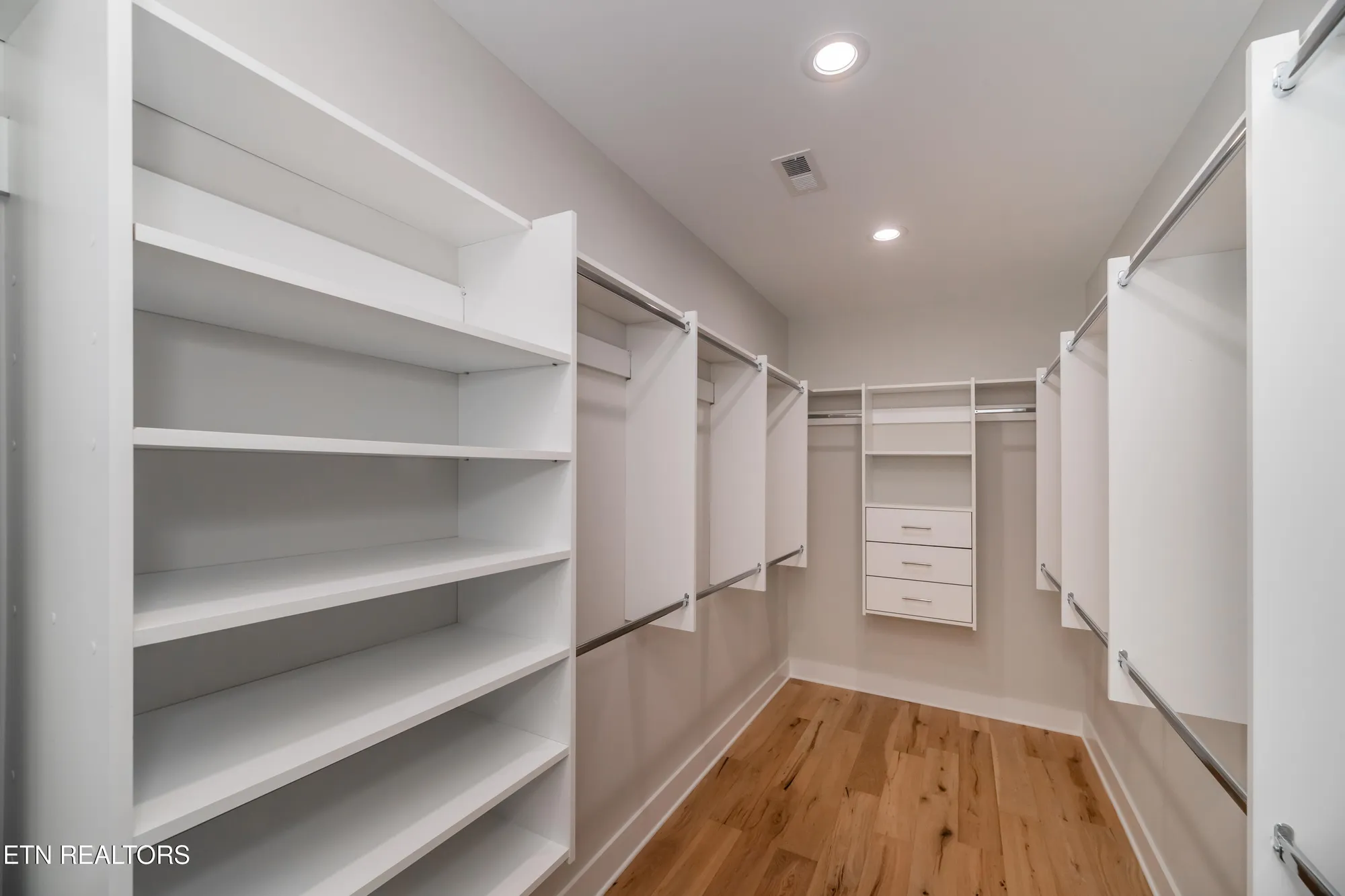 Property Slideshow image 38 of 58 | 124 nuhya way, Loudon, TN, 37774