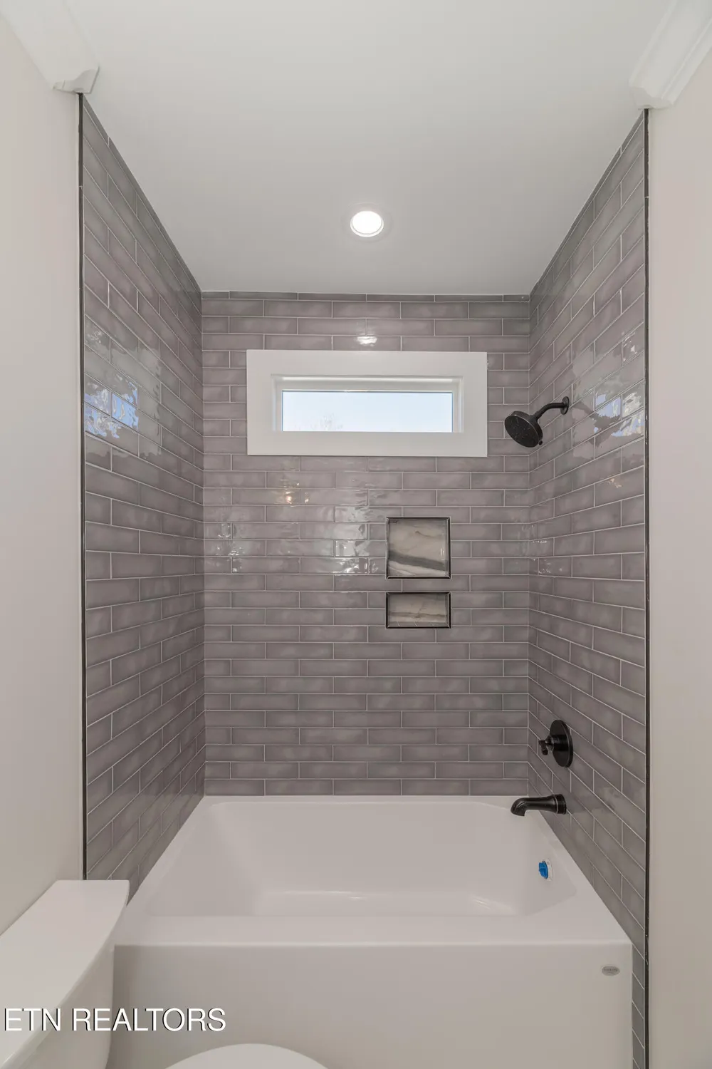 Property Slideshow image 47 of 58 | 124 nuhya way, Loudon, TN, 37774