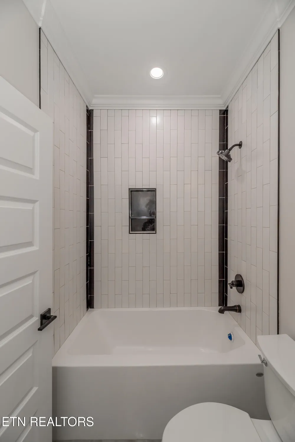 Property Slideshow image 34 of 49 | 328 nuhya ln, Loudon, TN, 37774